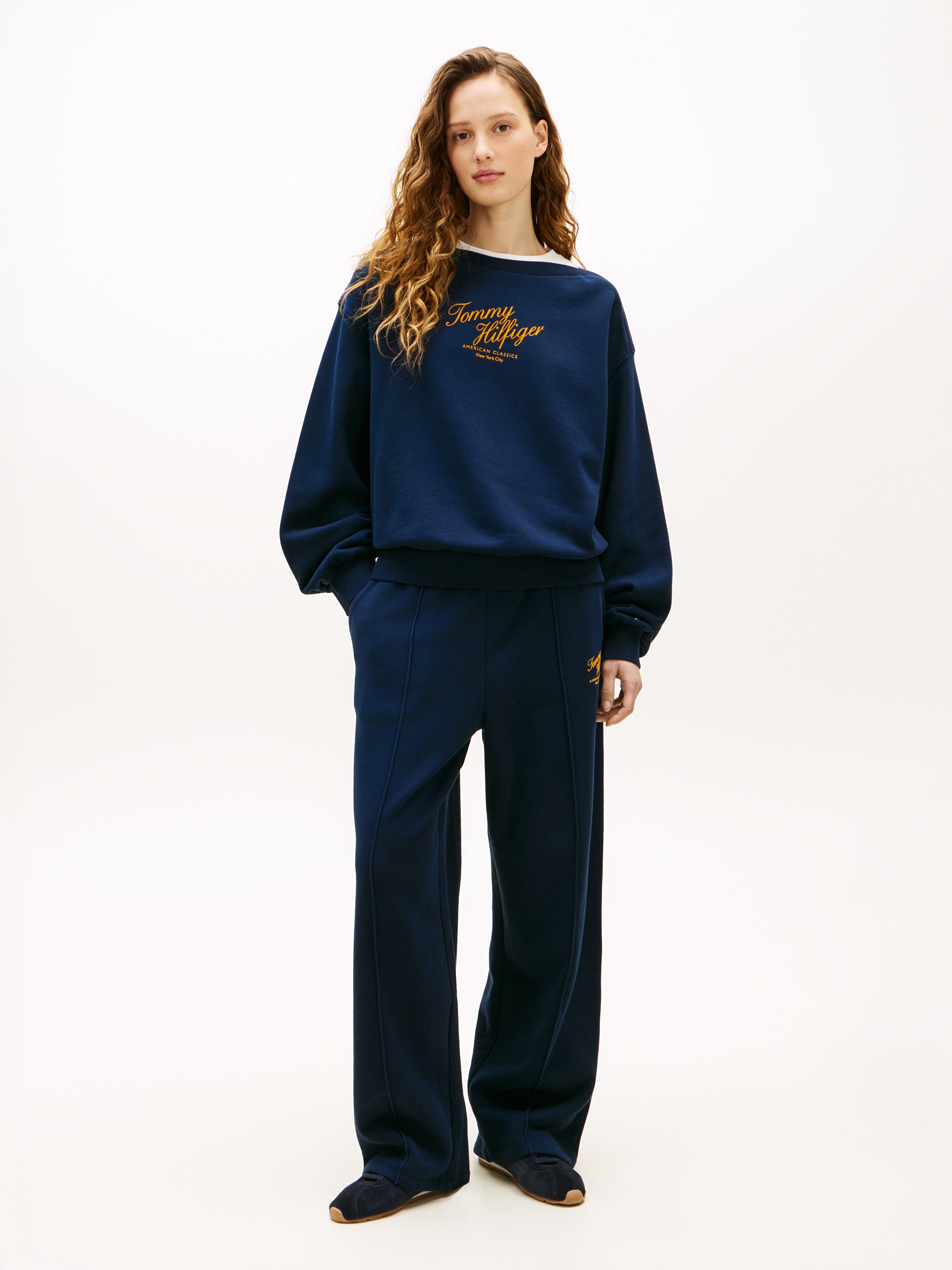 Tommy Hilfiger Sweatshirt »MDRN SCRIPT TERRY SWEATSHIRT«, mit Tommy Hilfiger-Branding
