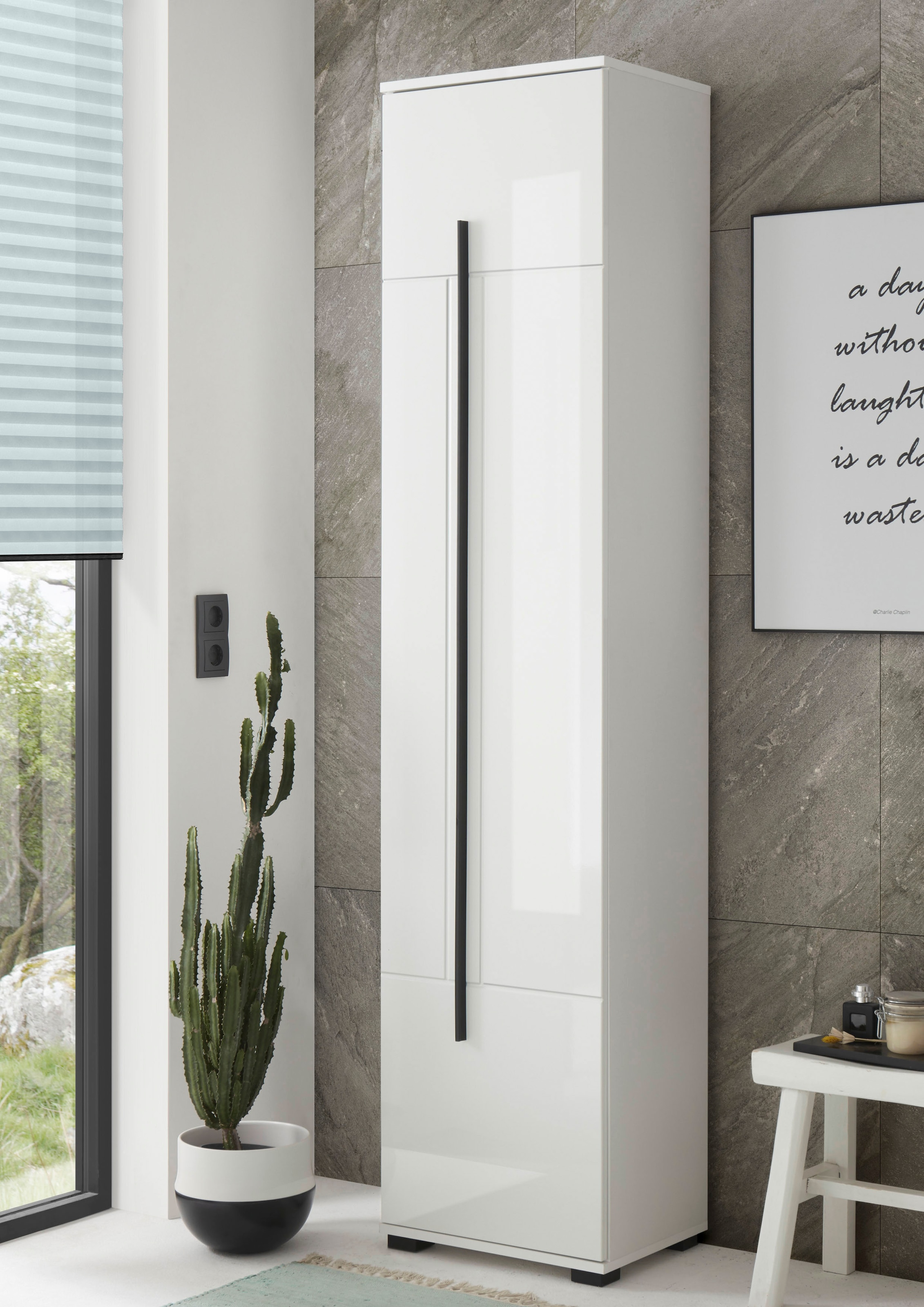 INOSIGN Hochschrank »Cantara, Badschrank in Hochglanz Weiß, Hochschrank im modernen Design«, mit schwarzen Griffen, ausreichend Stauraum