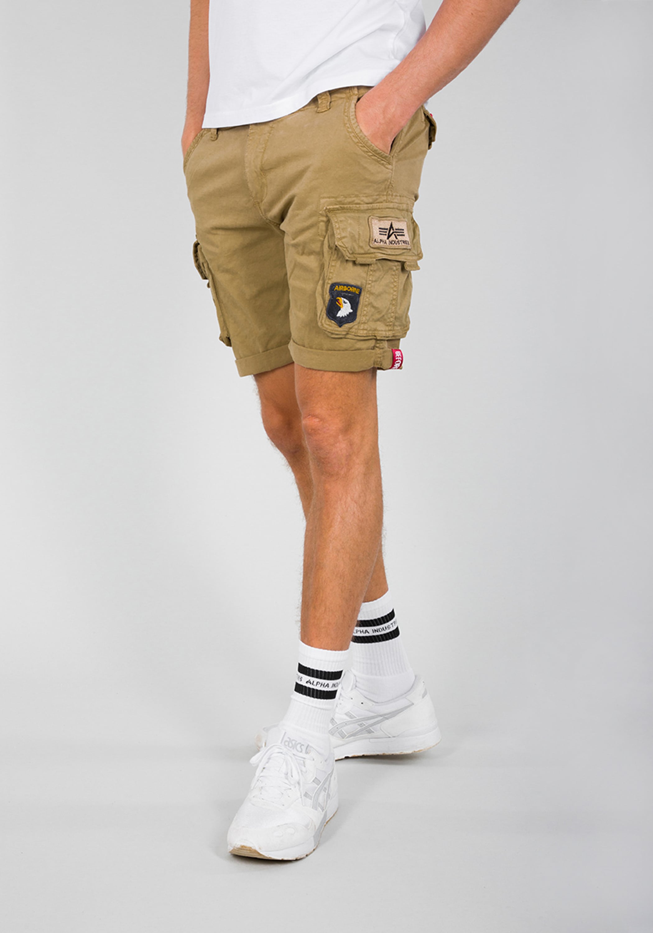 Alpha Industries Shorts »Alpha Industries Men - Shorts Crew Short Patch«