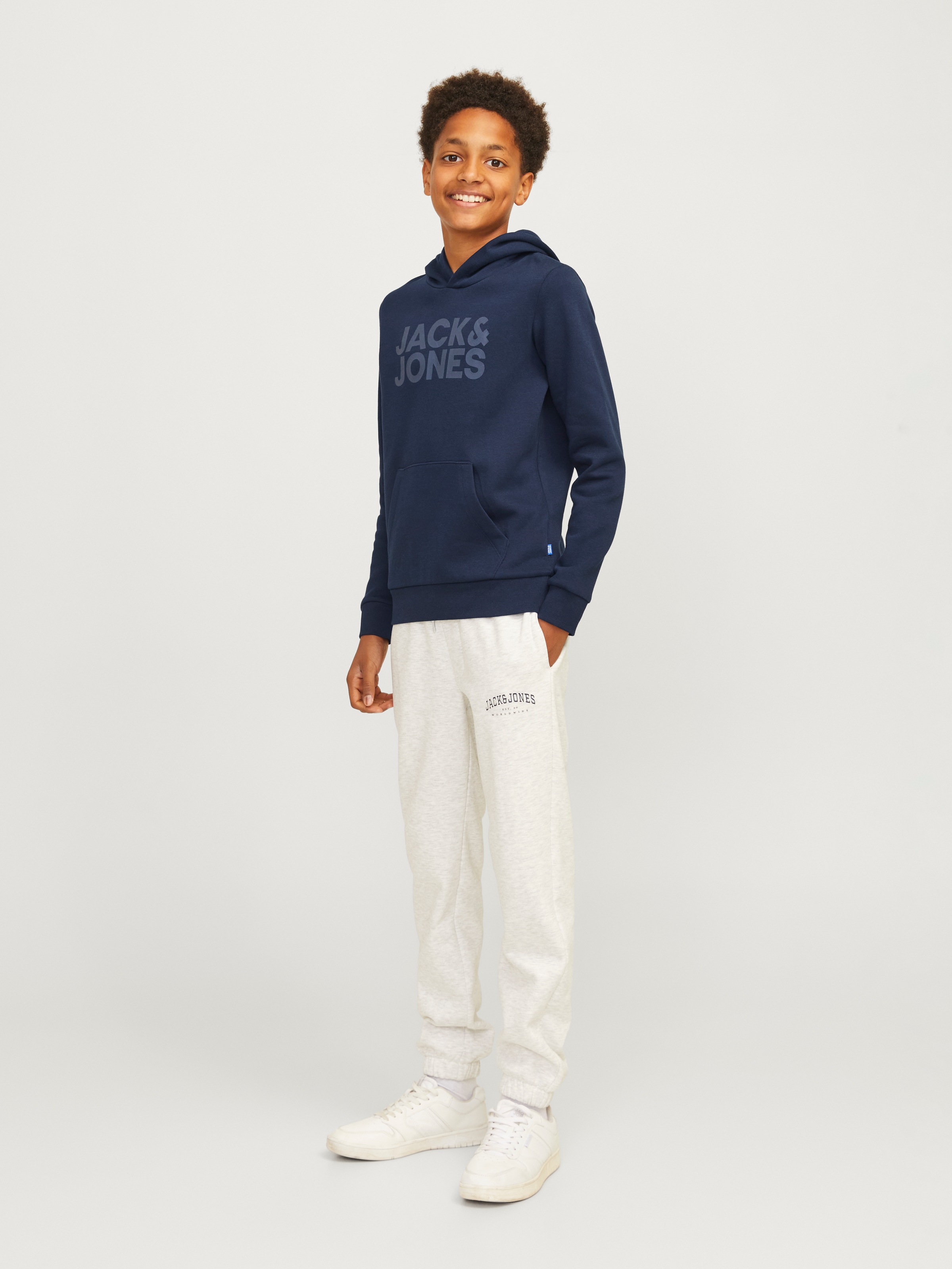 Jack & Jones Junior Kapuzensweatshirt »JJECORP mit Druck, Kängurutasche, pflegeleicht«, bedruckt, modisch, regular fit, Rundhals