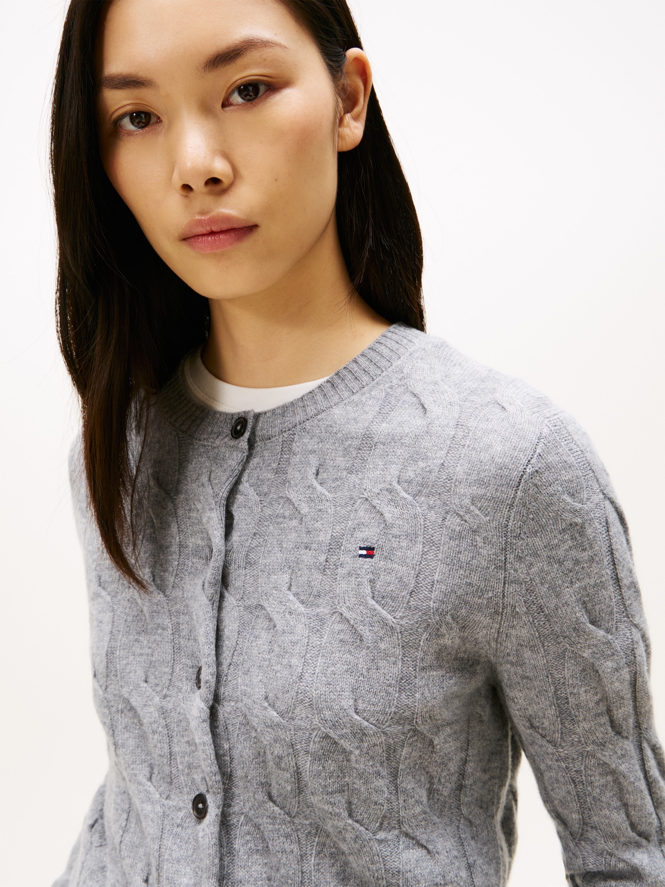 Tommy Hilfiger Strickjacke »SOFT WOOL CABLE C-NK LS CARDIGAN«, mit Zopfmuster, aus reiner Wolle
