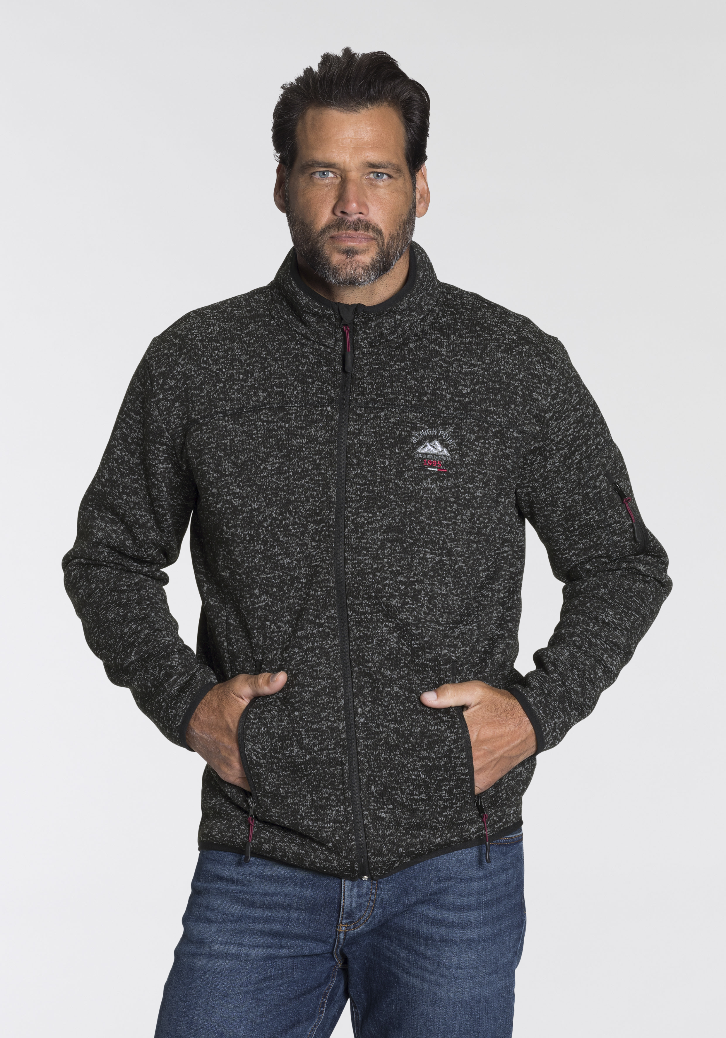 Strickfleecejacke, mit modischen Ziernähten