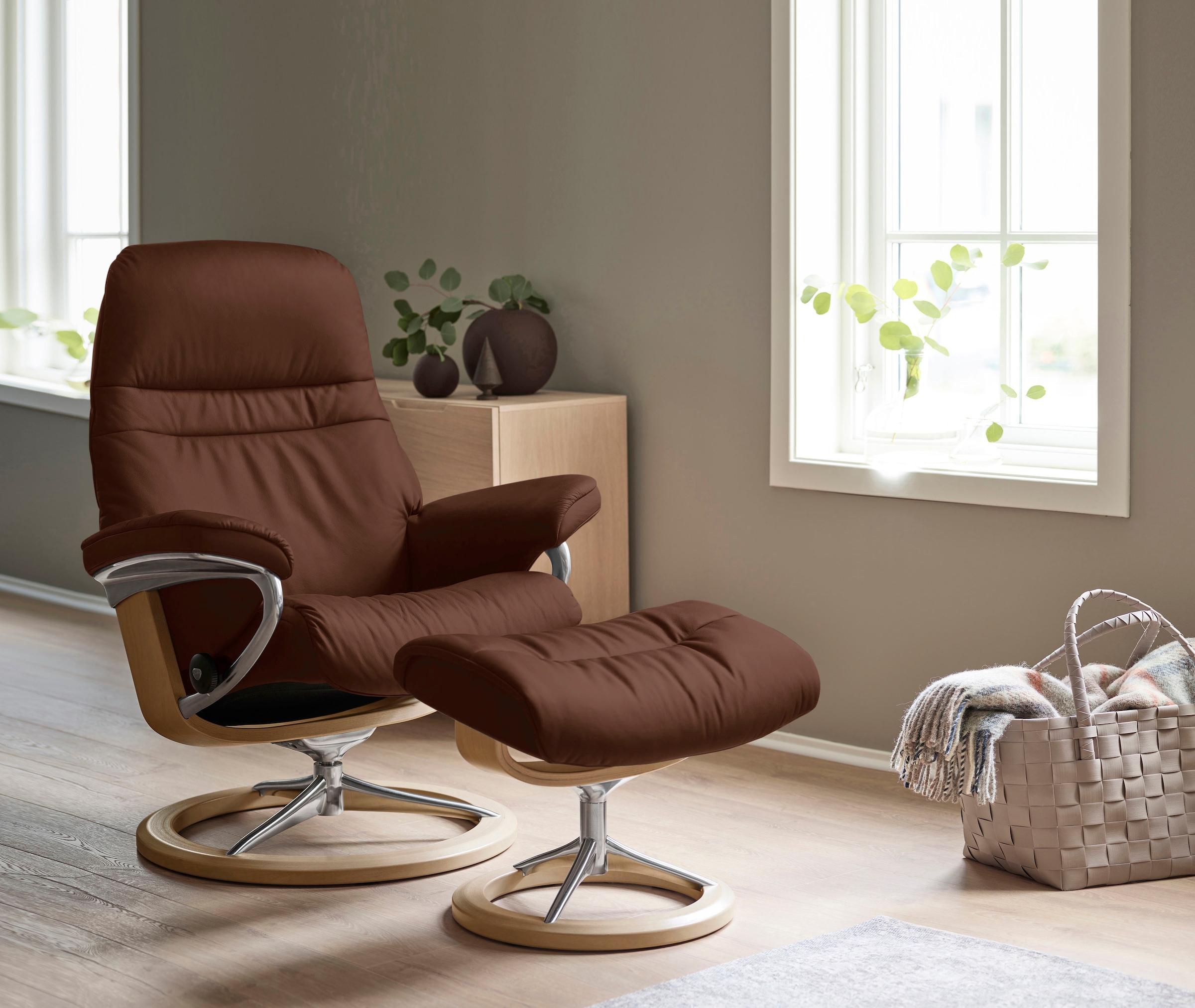 Stressless® Relaxsessel »Sunrise«, (Set, Relaxsessel mit Hocker), mit Signature Base, Größe S, Gestell Eiche