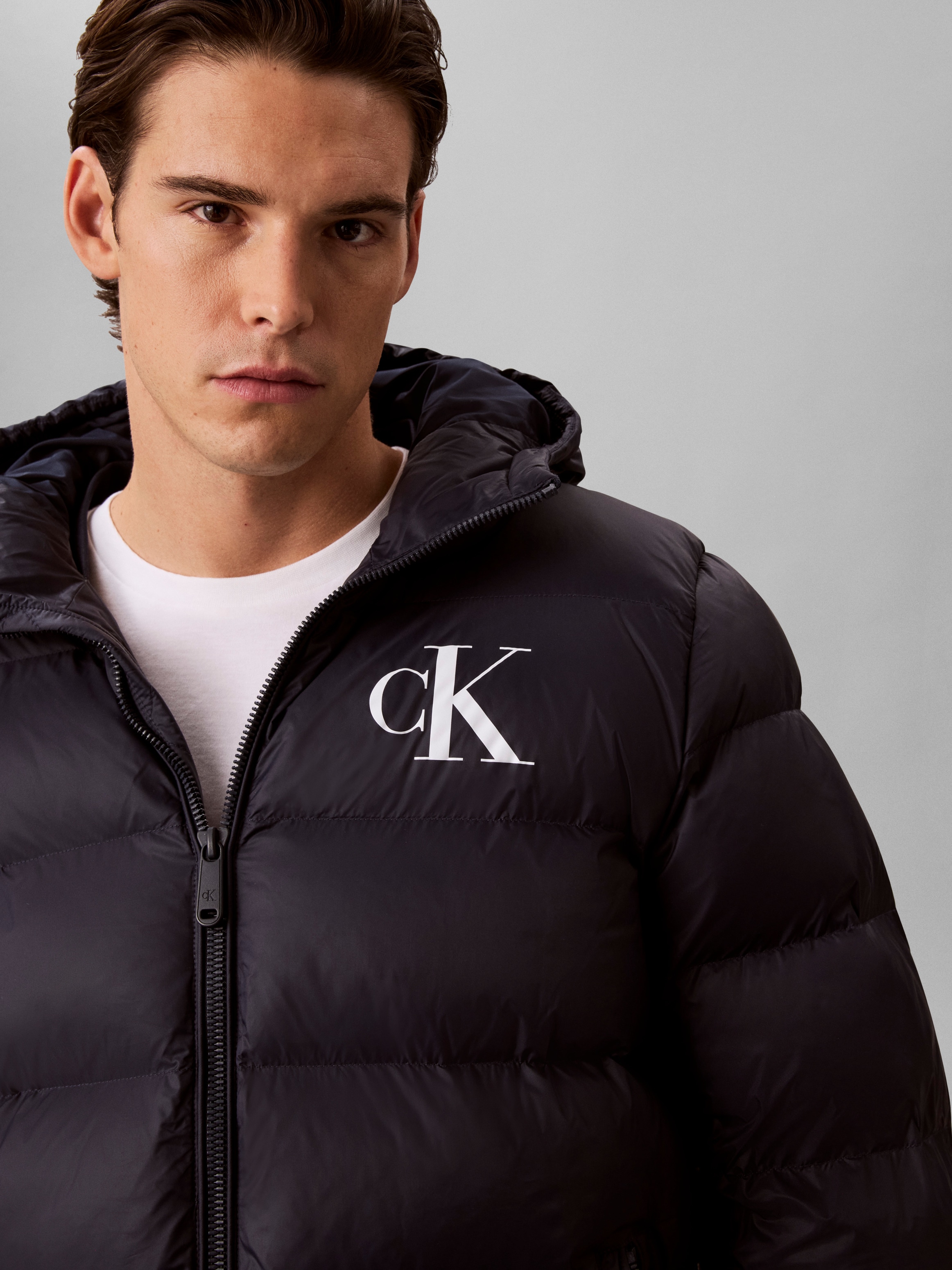 Calvin Klein Jeans Steppjacke mit Kapuze 2-Wege-Zipper, Regular Fit, Logodruck