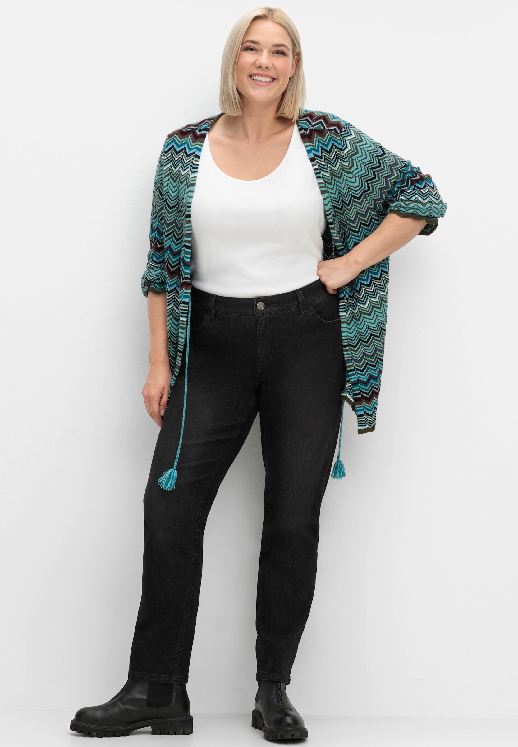 Sheego 5-Pocket-Jeans »Stretch-Jeans 5-Pocket-Jeans in schmaler Form« im komfortablen Curvy-Schnitt VERENA