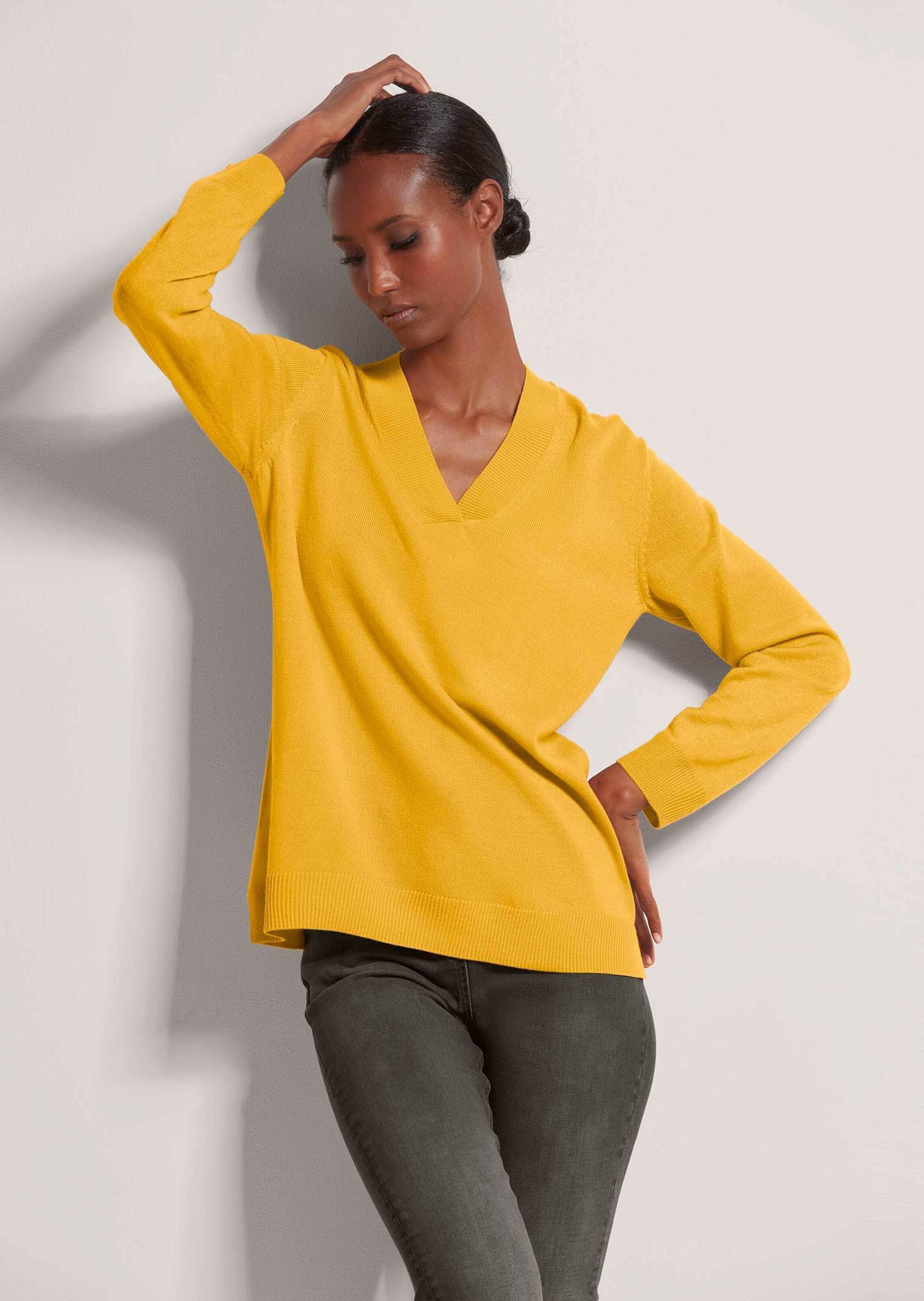 MADELEINE Longpullover »Pullover Glattstrick-Pullover mit V-Ausschnitt«