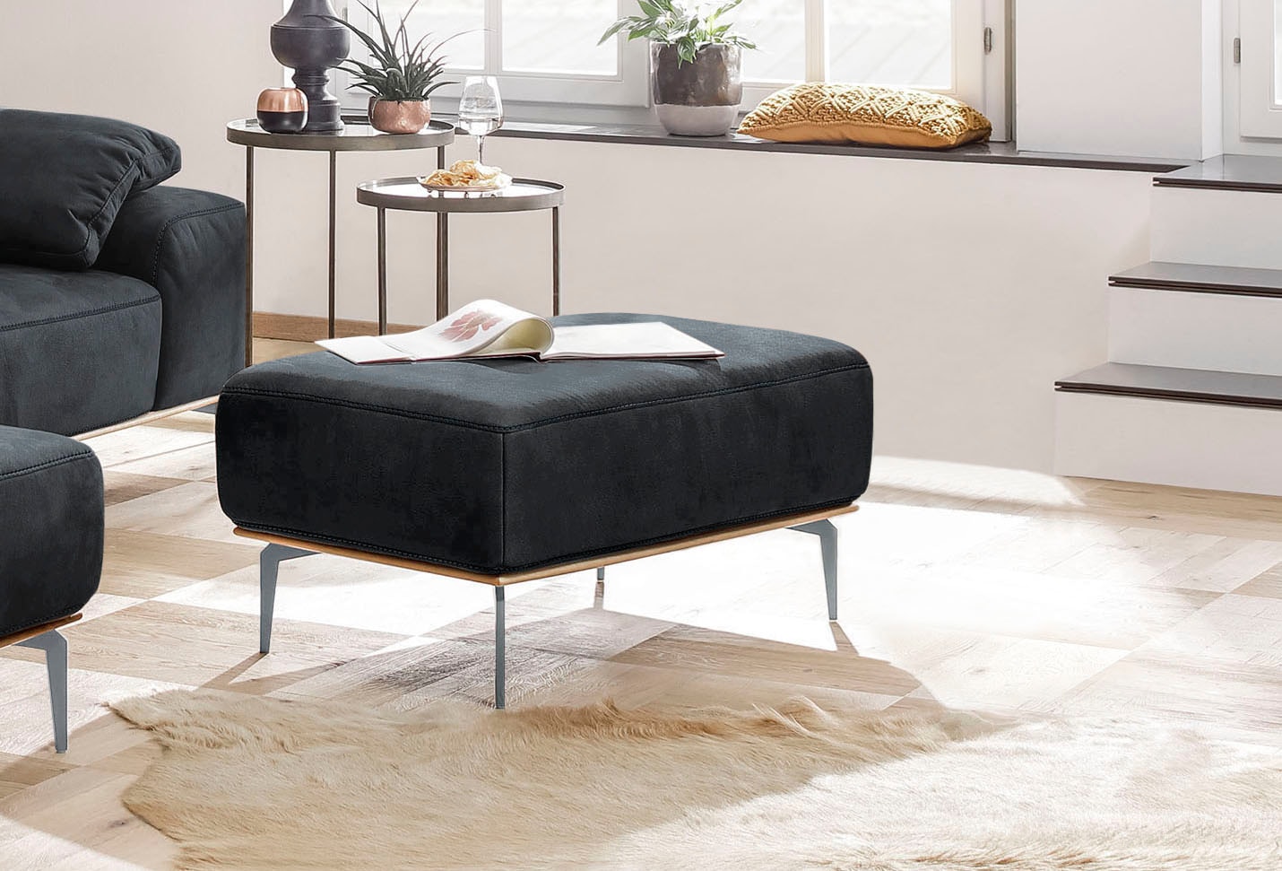 W.SCHILLIG Polsterhocker »run«, mit elegantem Holzsockel, Füße in Silber matt, Breite 75 cm