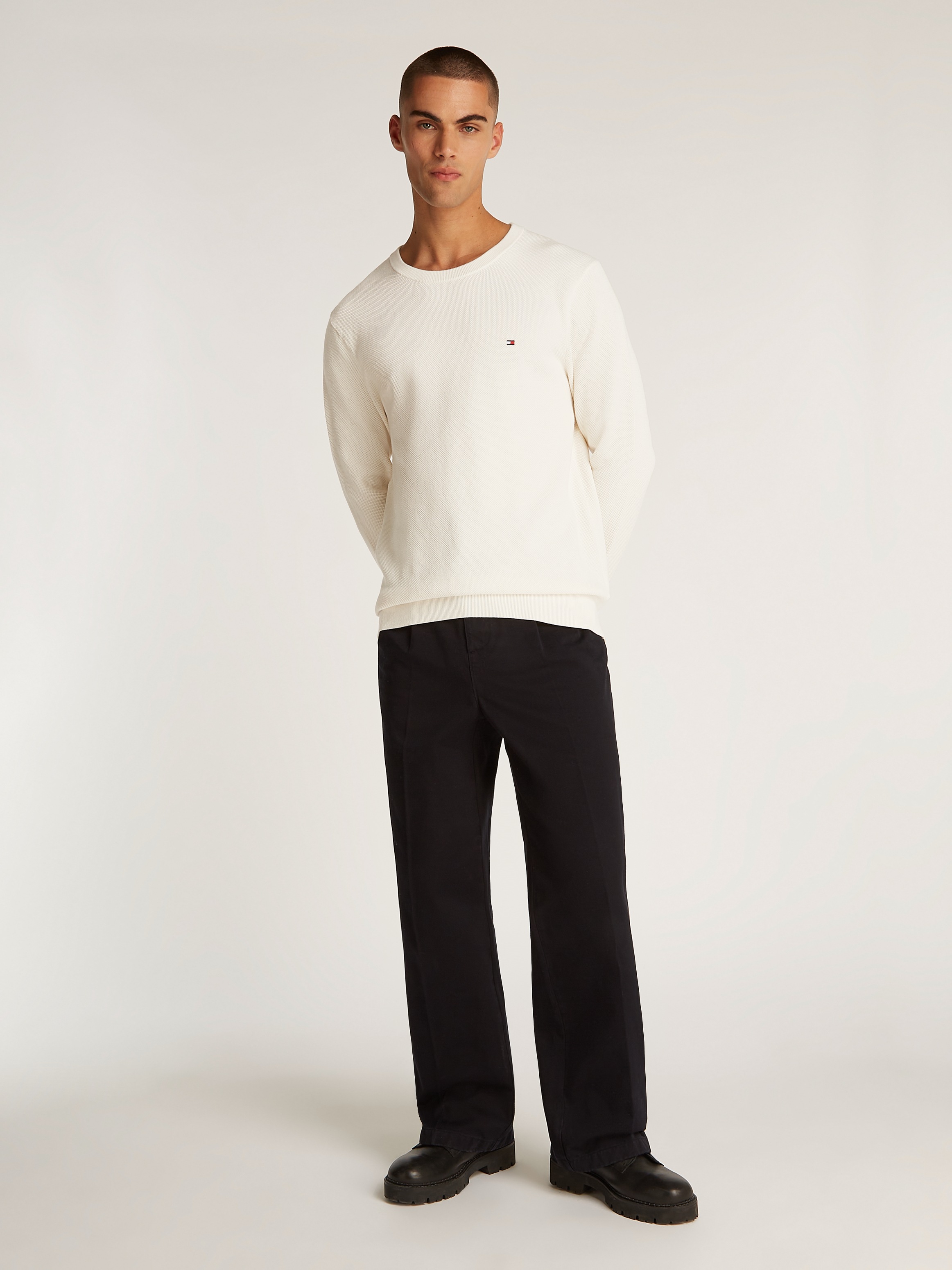 Tommy Hilfiger Rundhalspullover »ESSENTIAL STRUCTURE CREW NECK mit Struktur und Label« unifarben, casual, regular fit, Baumwolle, Rundhals
