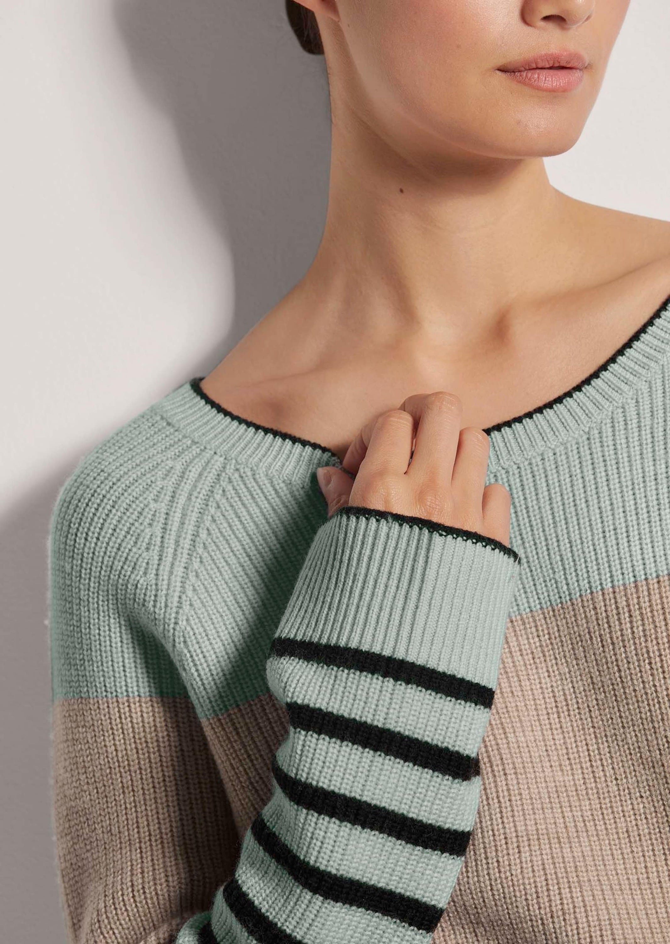 MADELEINE Longpullover »Pullover Schurwoll-Pullover mit Perlfang-Struktur«