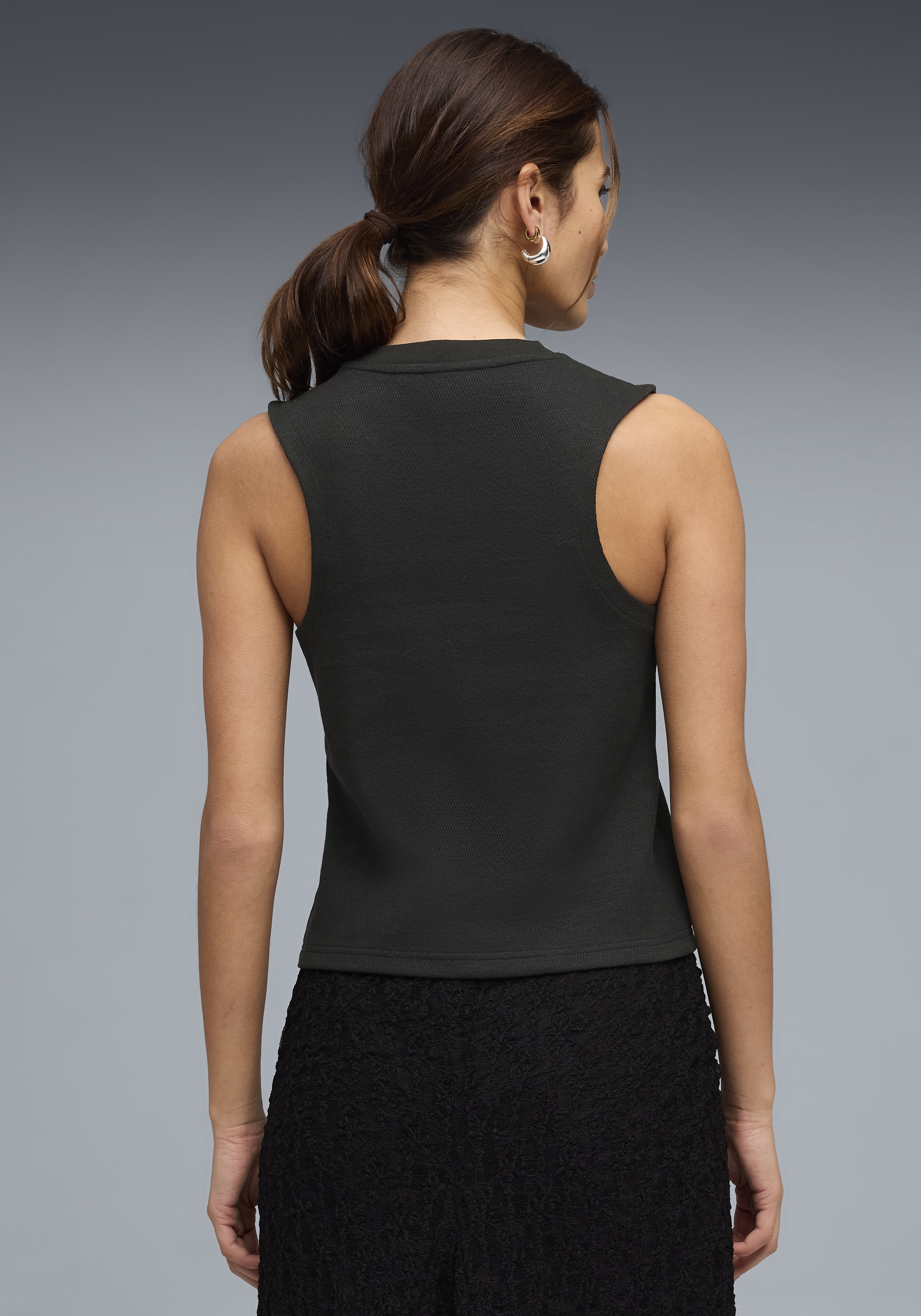 PUMA Tanktop »CLASS COMFORT TANK« sportlicher Stil, ärmellos, Rundhalsausschnitt, ohne Kapuze
