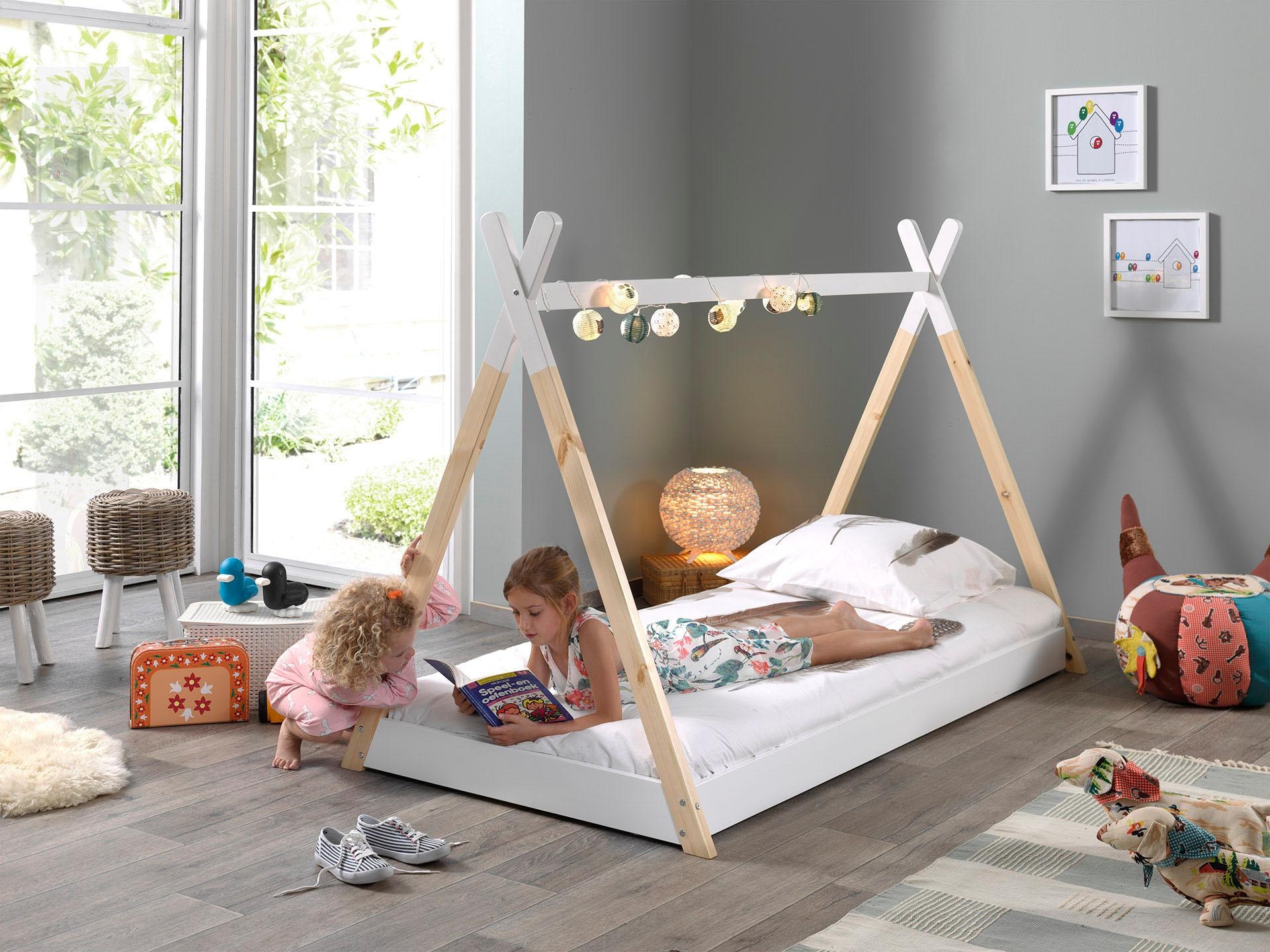Vipack Kinderbett »Tipi, mit Querstange in Zelt-Optik, Kiefer massiv«, (inkl. Lattenrost, Bettrahmen in Weiß, 2 Größen zur Auswahl), Bodenfreiheit 1,5 cm für bessere Belüftung