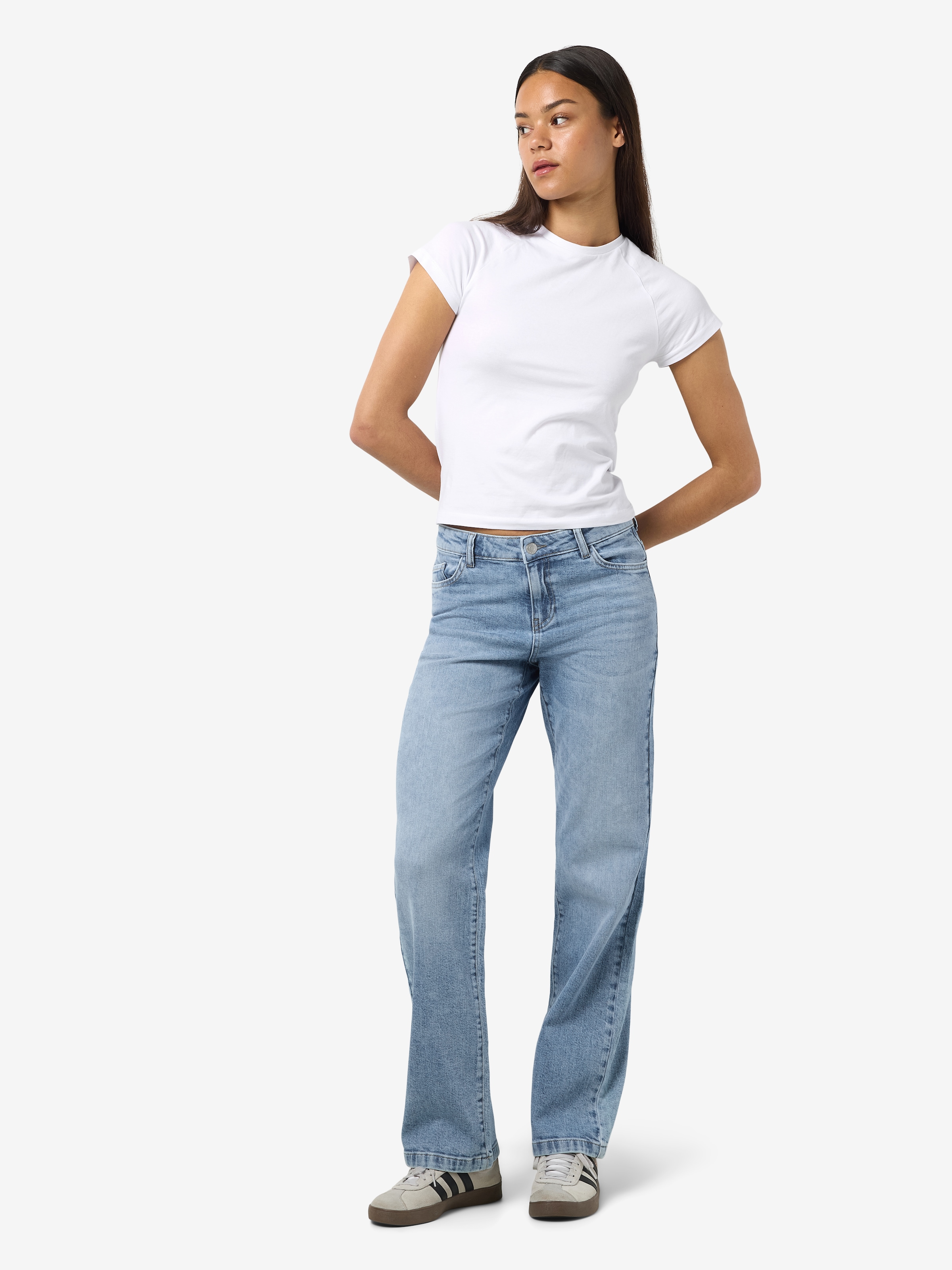 Noisy may Low-rise-Jeans »NMNILA LW WIDE JEANS AZ435LB NOOS«