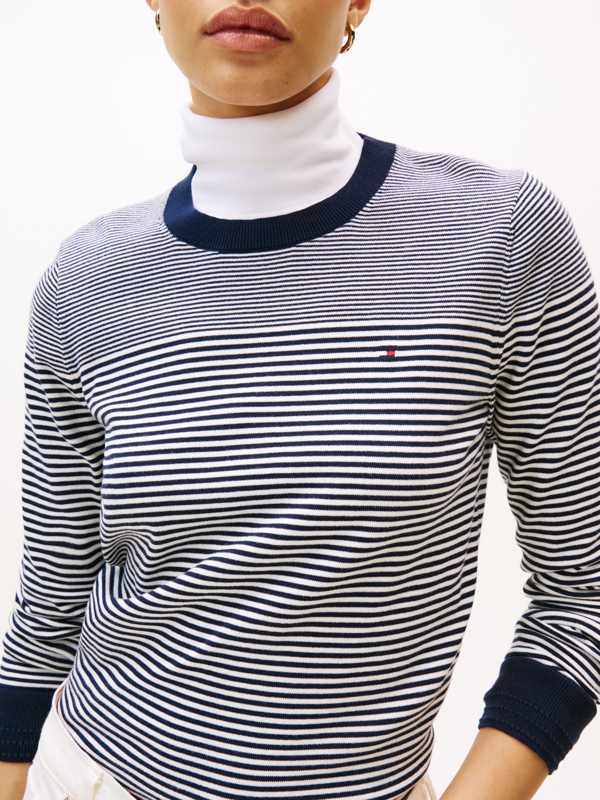 Tommy Hilfiger Rundhalspullover »CO JERSEY STITCH LS C-NK SWT«, mit Logostickerei