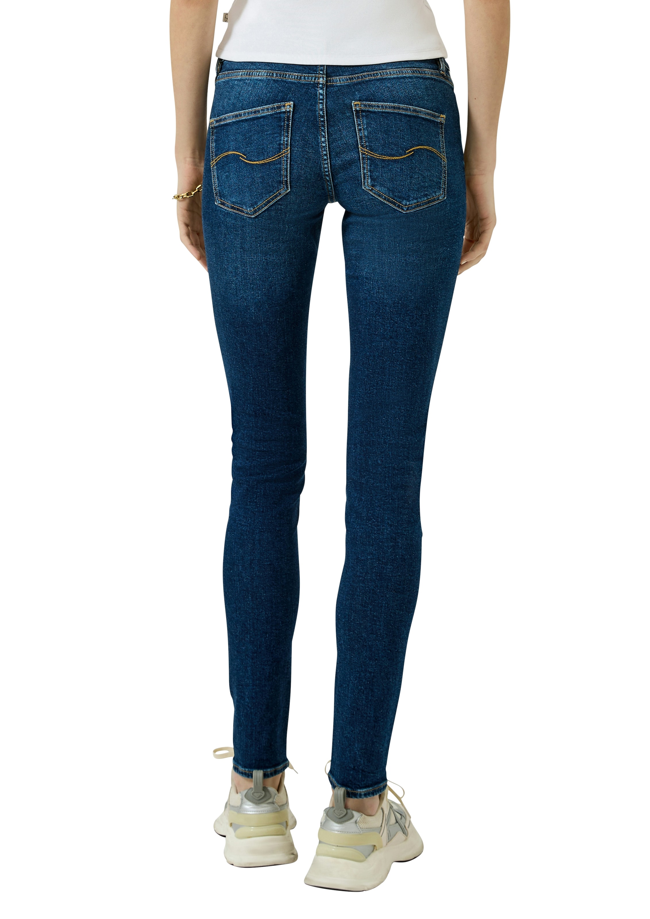 QS Slim-fit-Jeans mit Stretch