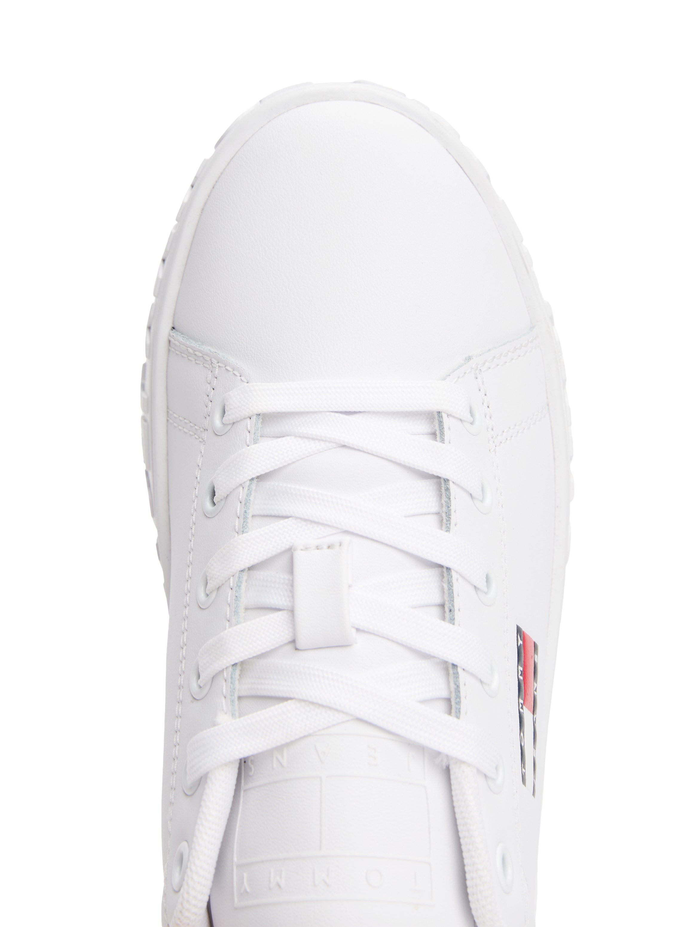 Tommy Jeans Plateausneaker »TJW LOGO OUTSOLE SNEAKER ESS«, Freizeitschuh, Halbschuh, Schnürschuh mit seitlicher Logoflagge