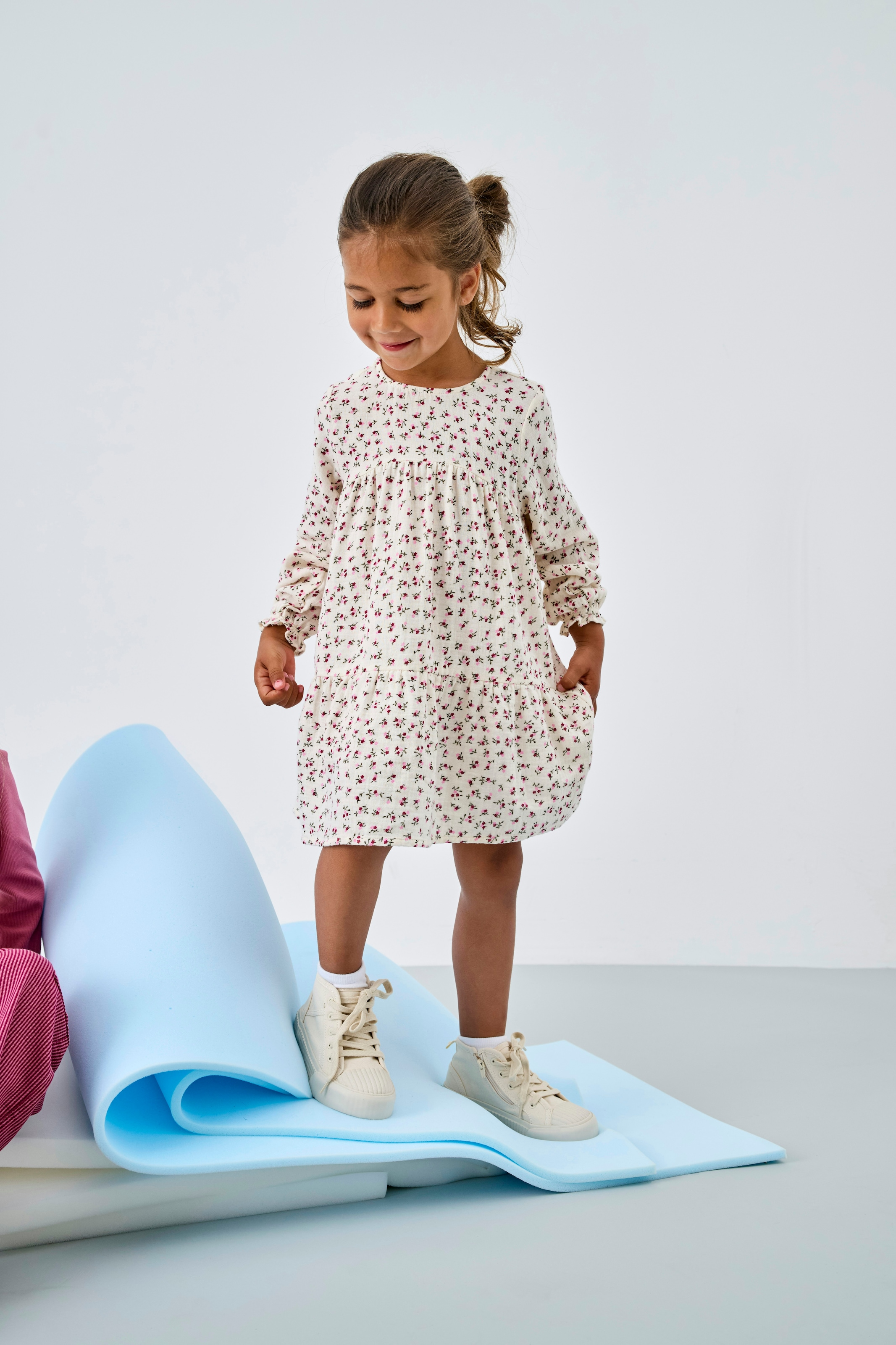 KIDS ONLY Druckkleid »KMGTHYRA LIFE LS A-SH DRESS AOP WVN NOOS«