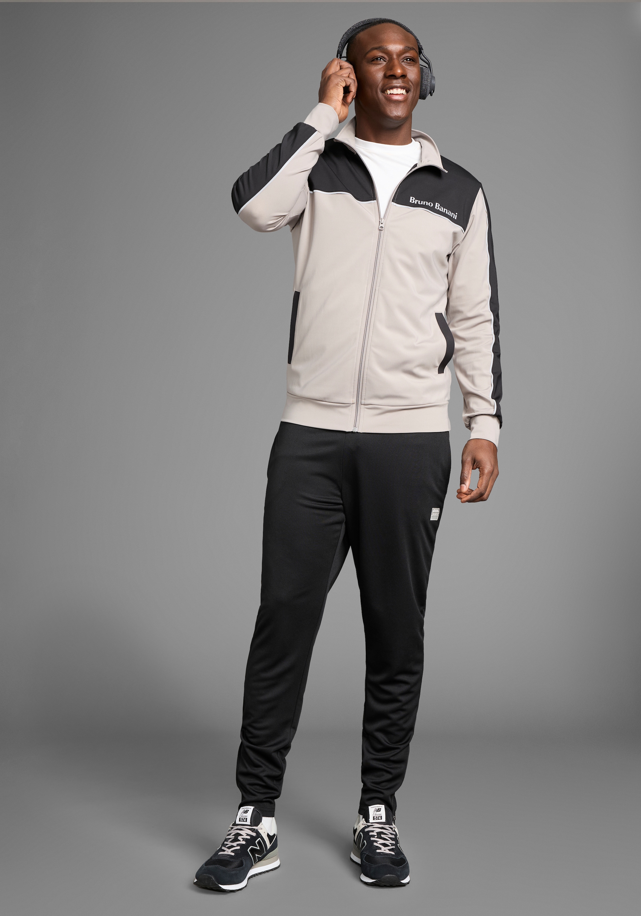 Bruno Banani Sweatjacke, mit Reflektorstreifen in Teilungsnähten