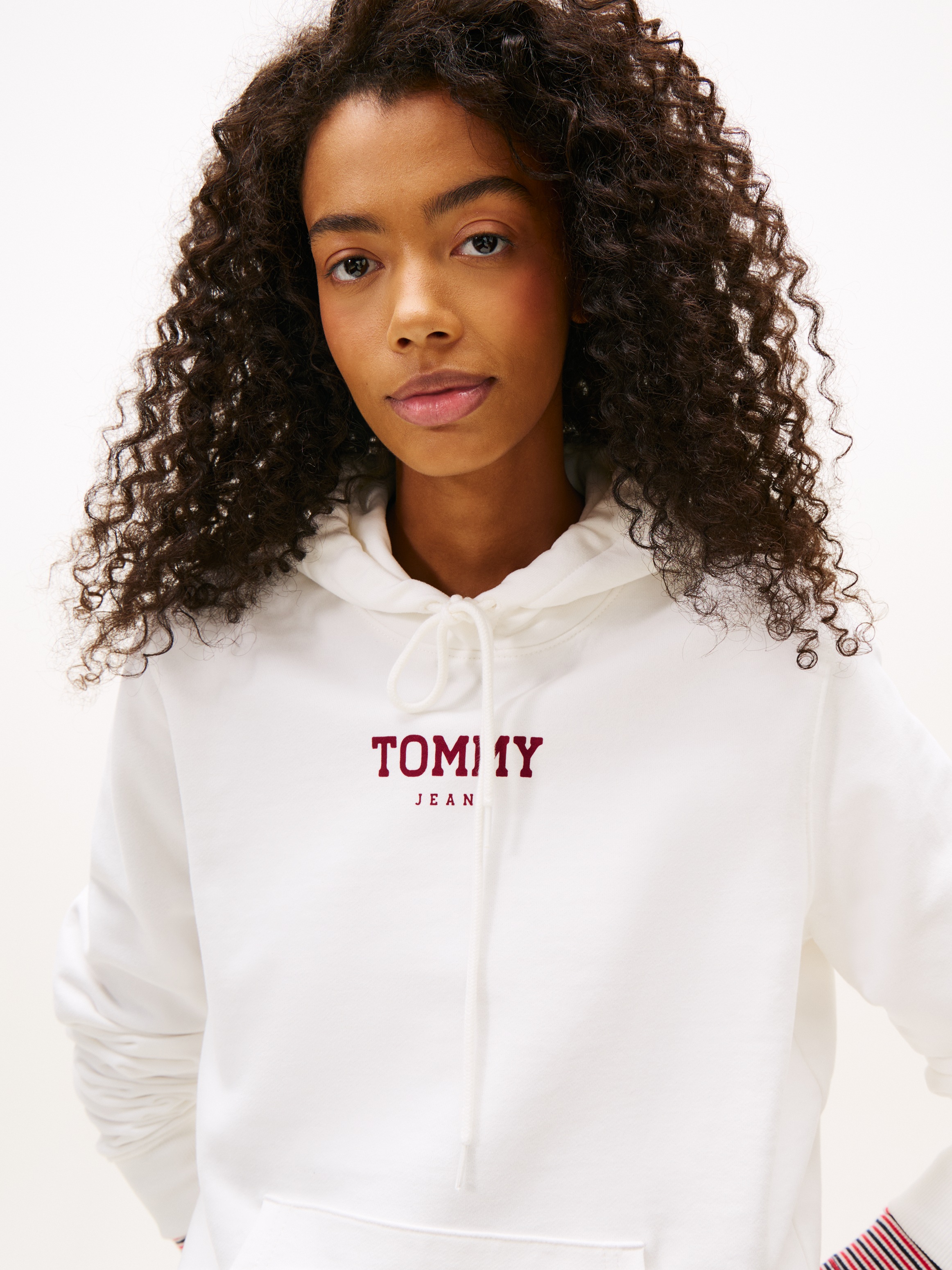 Tommy Jeans Kapuzensweatshirt »TJW REG ESS LOGO 2 HOODIE EXT«
