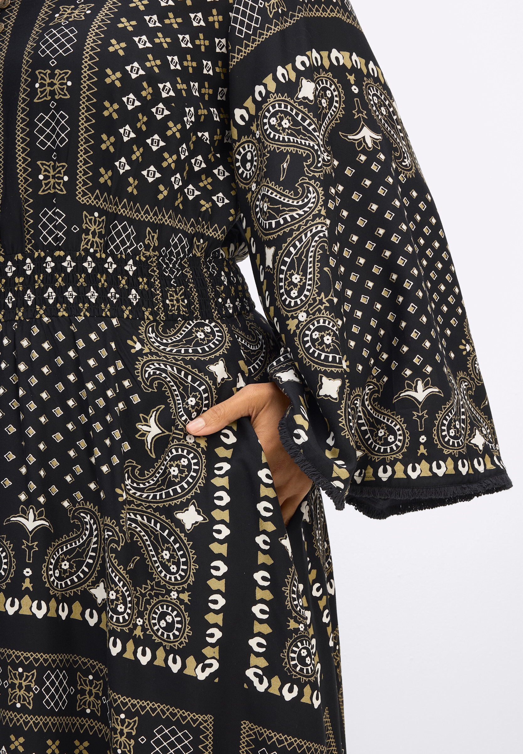 sheego by Joe Browns Maxikleid »Maxikleid Maxikleid mit Paisley- und Ornamentmuster« Nahttasche