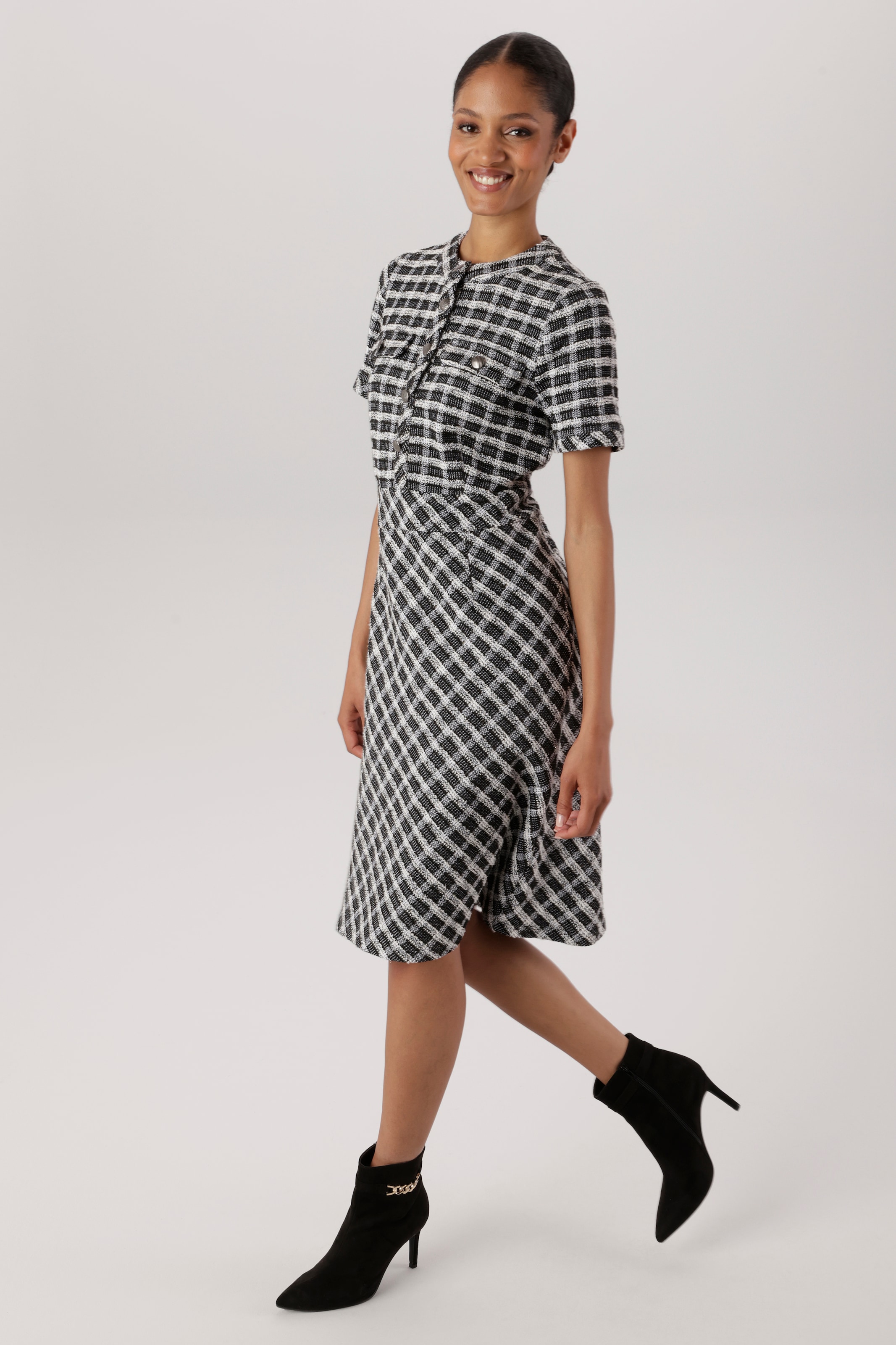 Aniston SELECTED Etuikleid Faketaschen aus Bouclé-Jacquard-Qualität  - NEUE KOLLEKTION