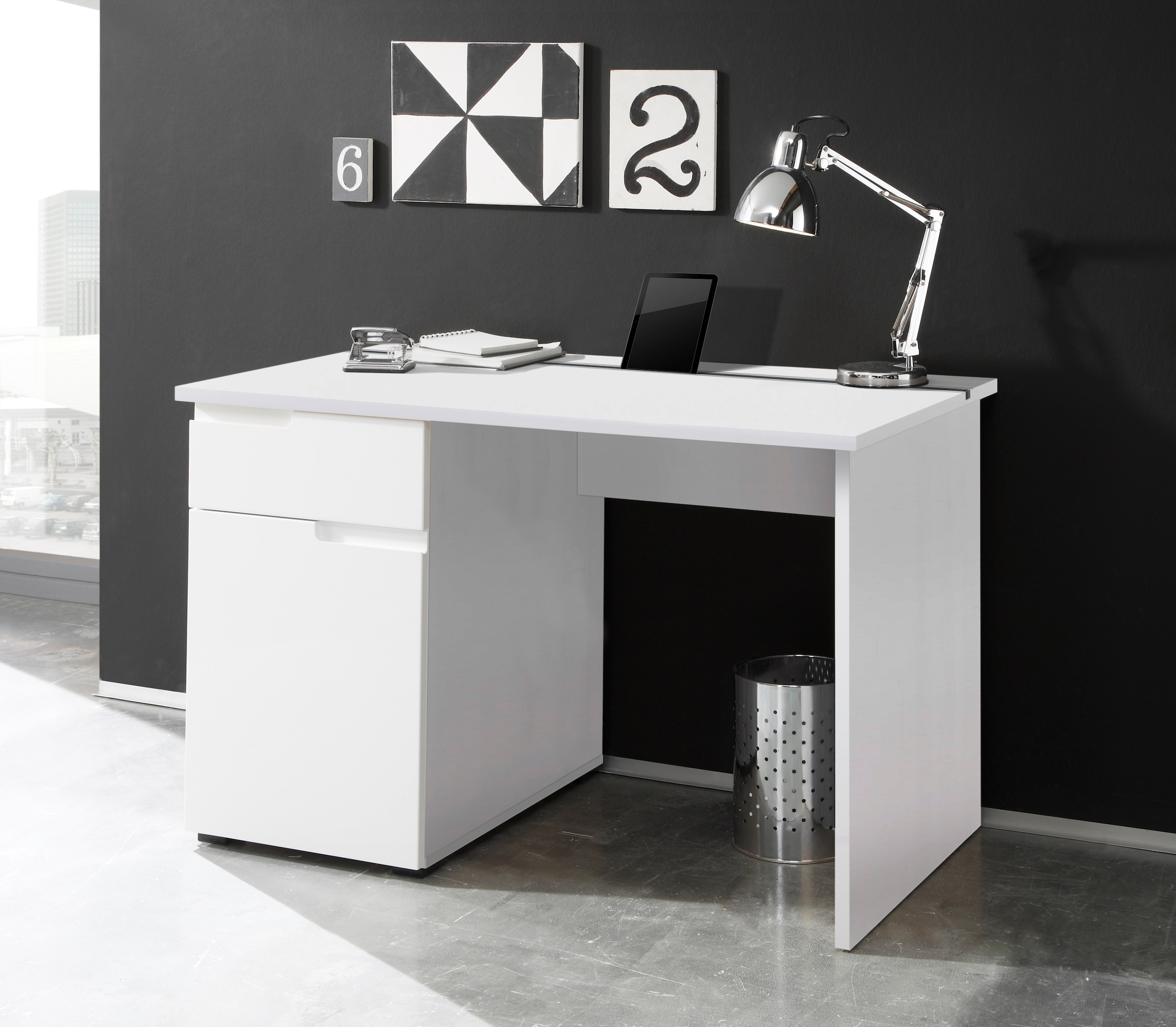 BEGA OFFICE Schreibtisch »Spice«, Home Office Desk mit Griffmulden, in 2 Breitenvarianten