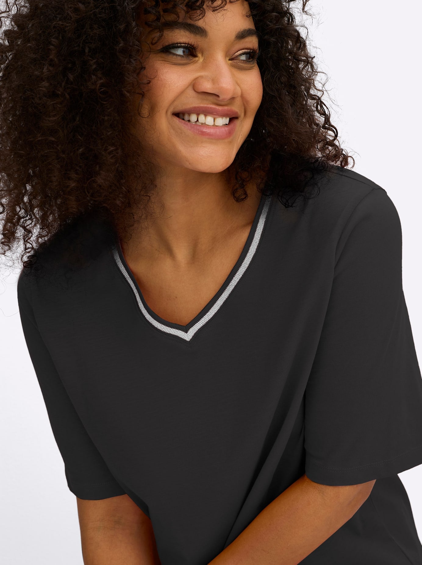 Sheego V-Shirt »Shirt« 1