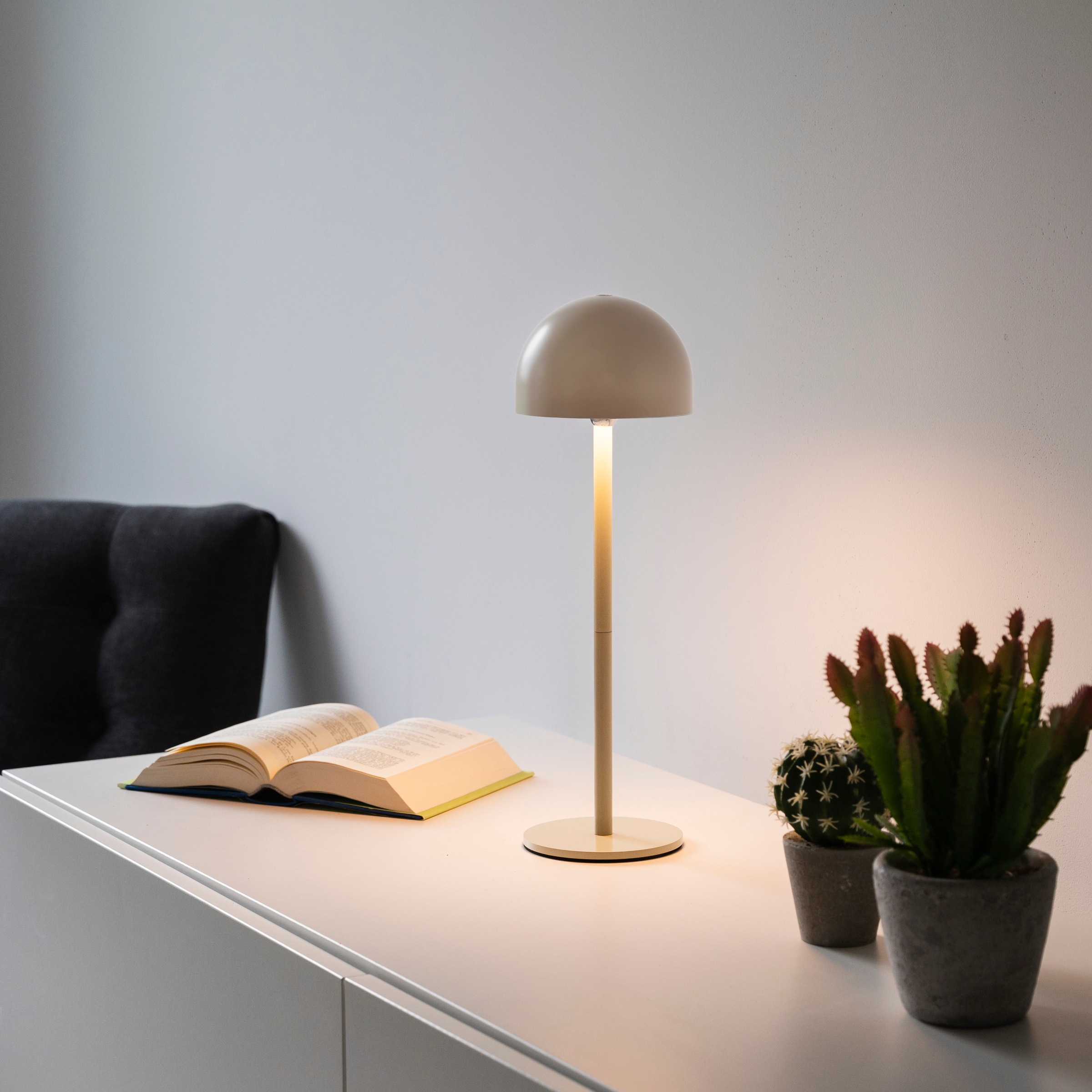 OTTO home Tischleuchte »Akku Tischlampe Garrin Indoor Outdoor, magnetischer Flaschenaufsatz« LED-Board Warmweiß Pilzlampe Flaschenaufsatz, Regulierung der Lichtstärke, Pilz, Lampe