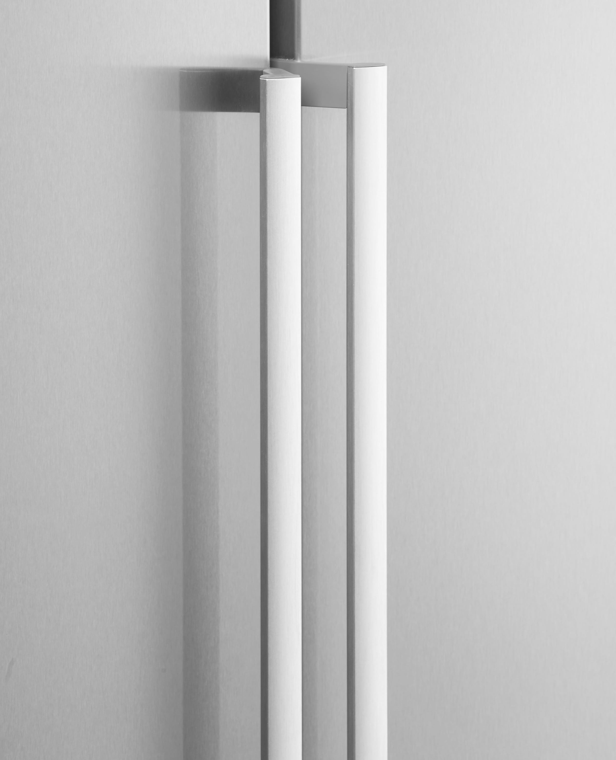 BOSCH European Side-by-Side, 186 cm hoch, 120 cm breit