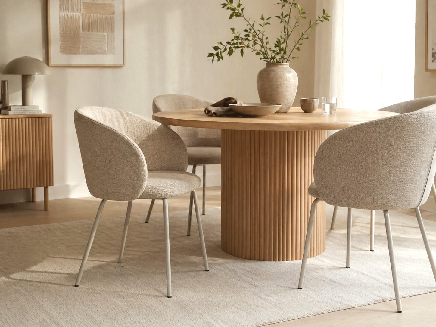 ACTONA GROUP Esszimmerstuhl »Eleanor 2er Set, gepolstert mit Armlehne, bequem, modern, beige« (Set) Skandinavisches Design, hoher Sitzkomfort & weicher Stoff