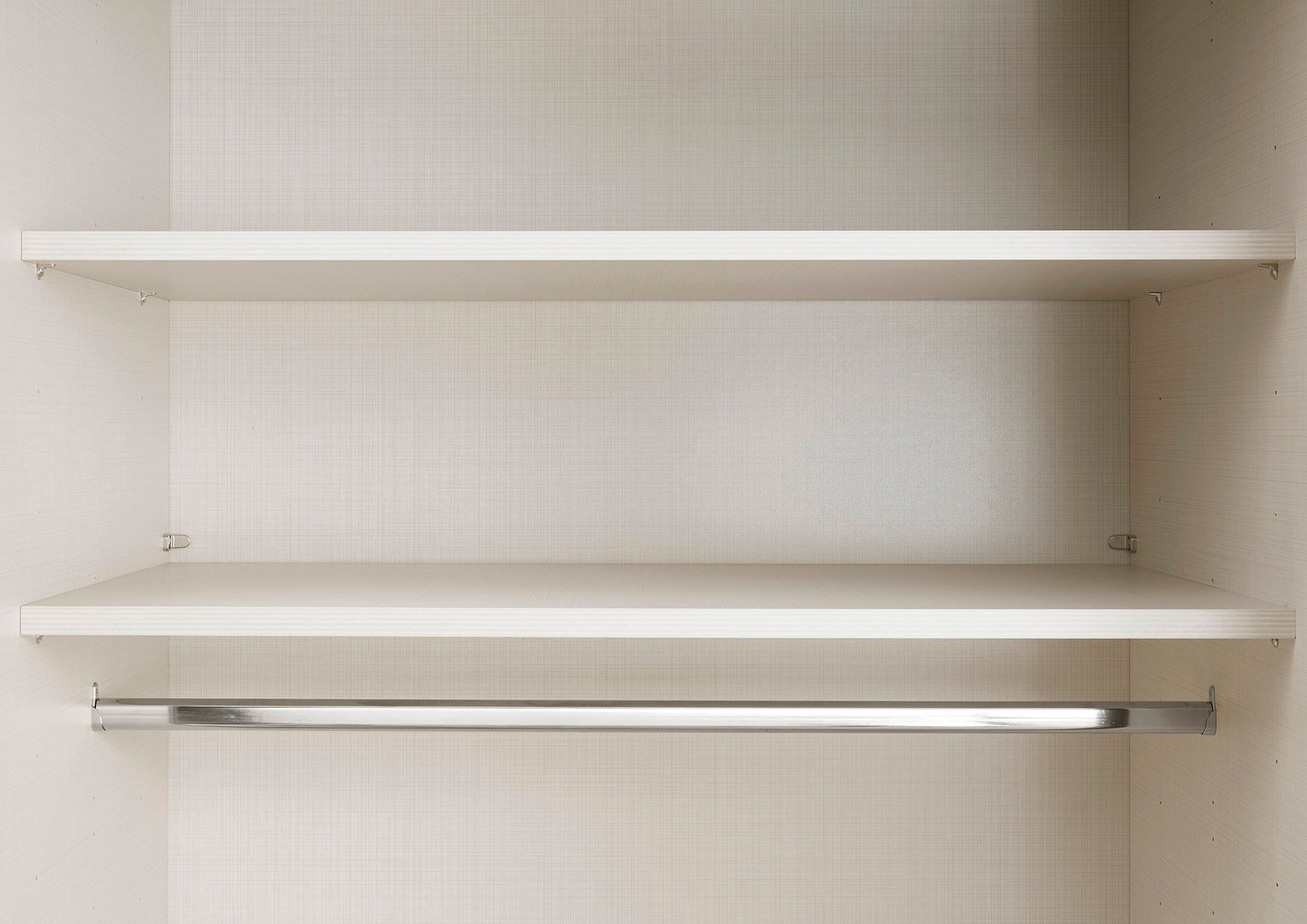 STAUD Schwebetürenschrank »Includo, Made in Germany«, Mit vier verschiedenen Ausstattungsvarianten