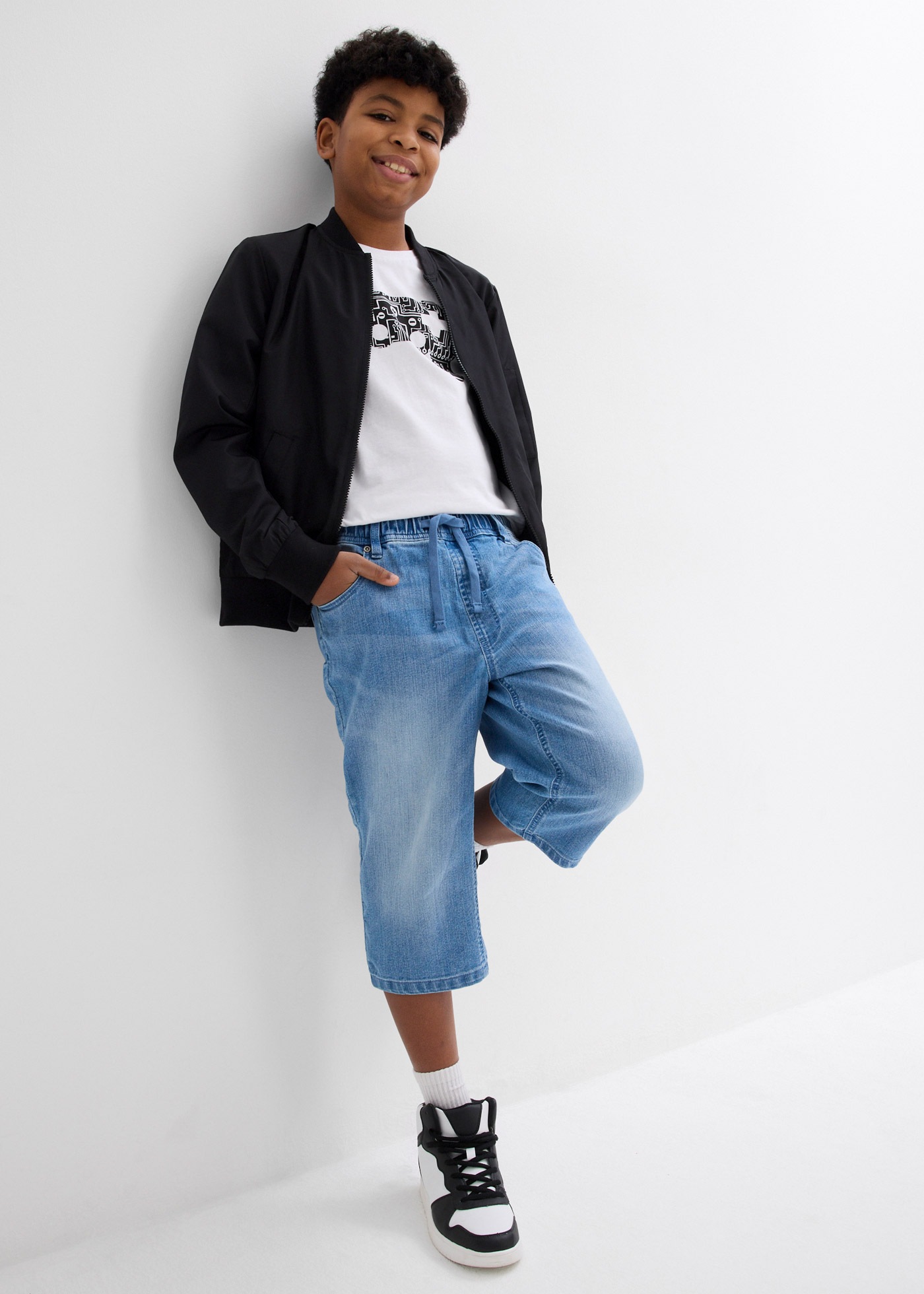 bonprix Bermudas »Schlupf-Jeans-Longbermuda, Slim Fit«  aus Baumwolle, Polyester und Elasthan, Slim Fit Passform