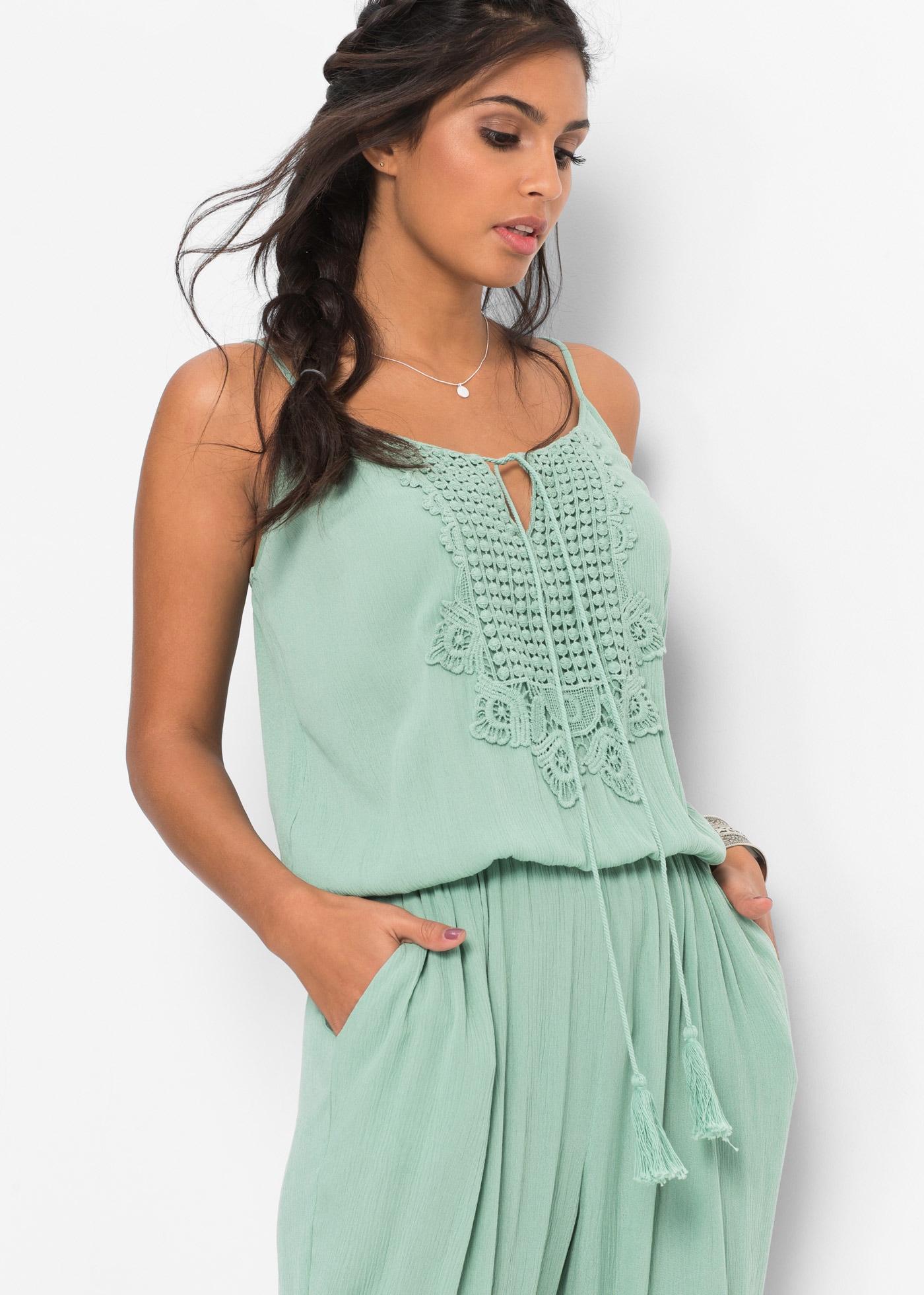 bonprix Jumpsuit »Jumpsuit aus strukturierter Viskose« aus strukturierter Viskose, seitliche Eingrifftaschen