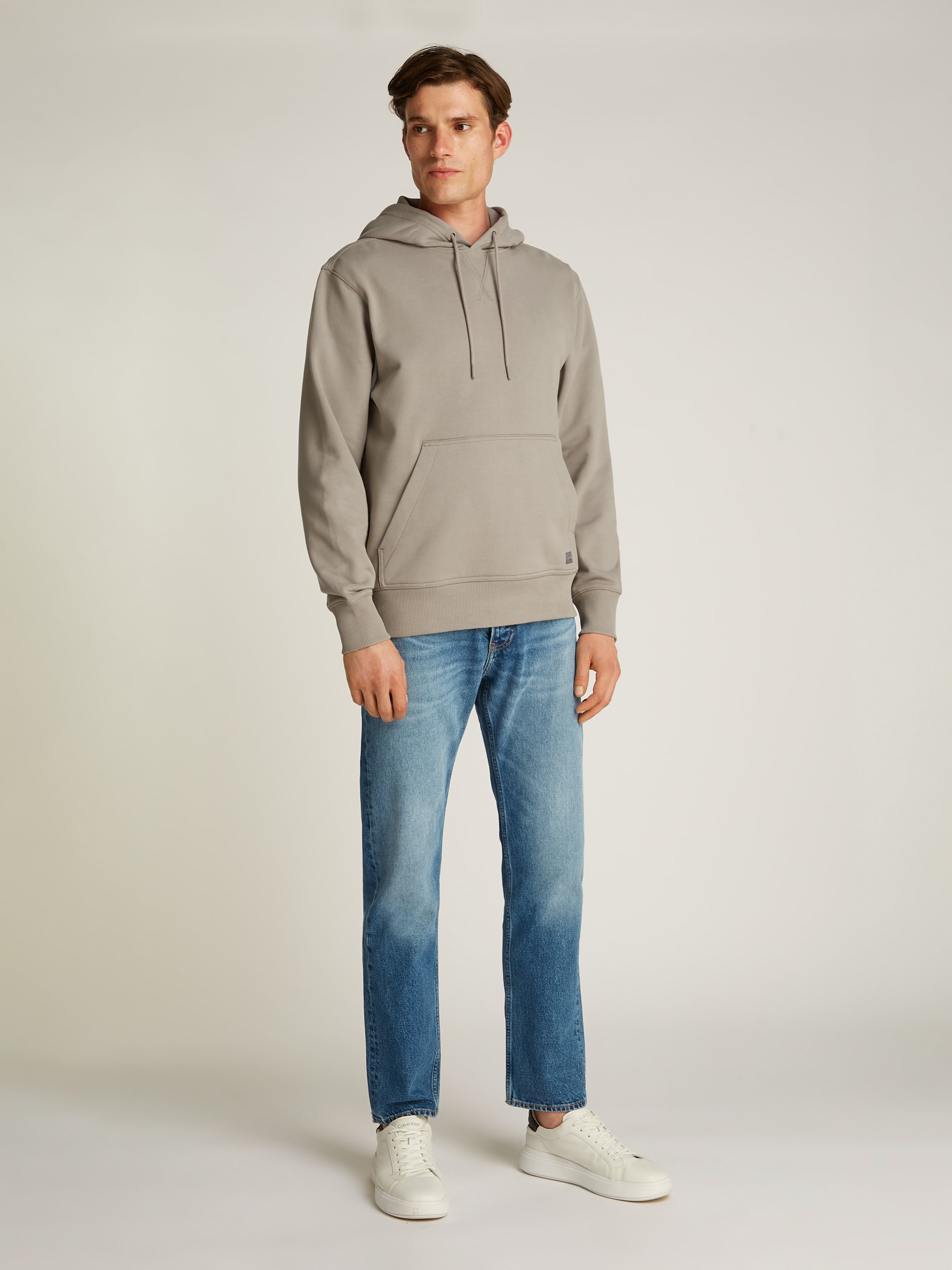 Calvin Klein Jeans Sweatshirt »WOVEN LABEL HOODIE«, Kängurutasche, Logostickerei