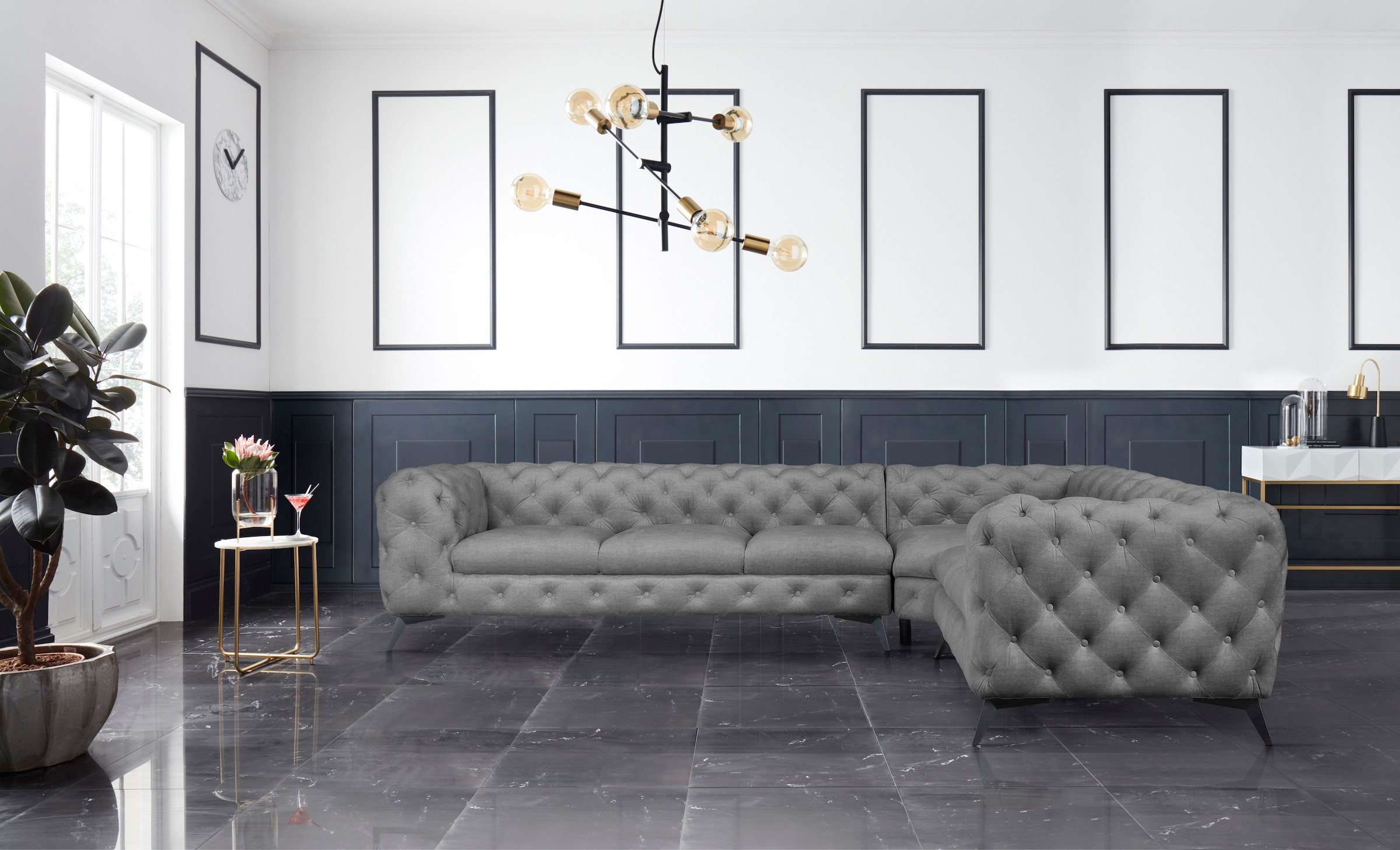 Leonique Chesterfield-Sofa »Ecksofa GLYNIS L-Form mit Wellenunterfederung, Maße B/T/H 323/264/75cm«, aufwändige Knopfheftung, moderne Chesterfield Optik, Fußfarbe wählbar