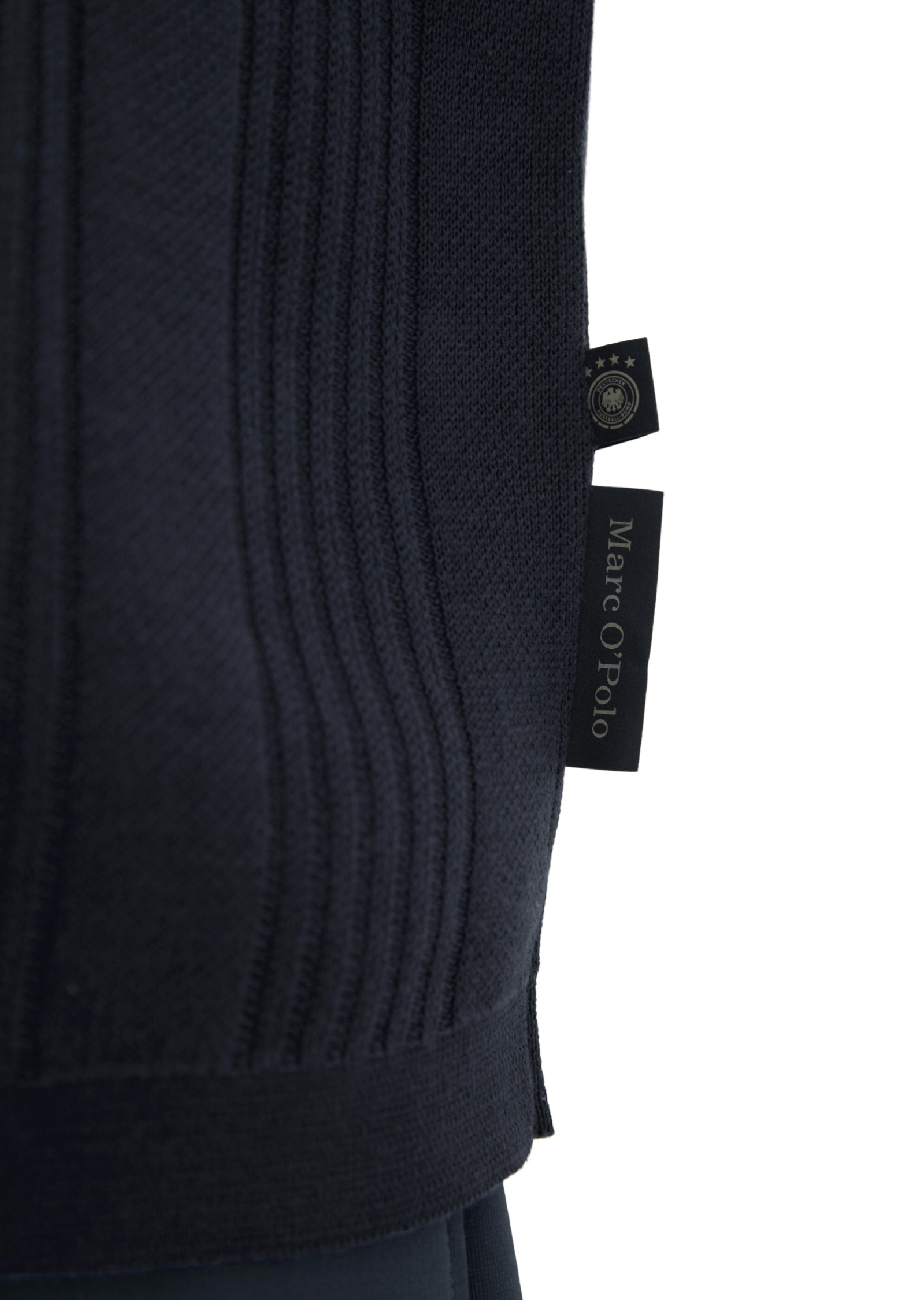 Marc O'Polo Kurzarmhemd »DFB Travel Collection« Kurzarm-Feinstrickshirt aus reiner Bio-Baumwolle