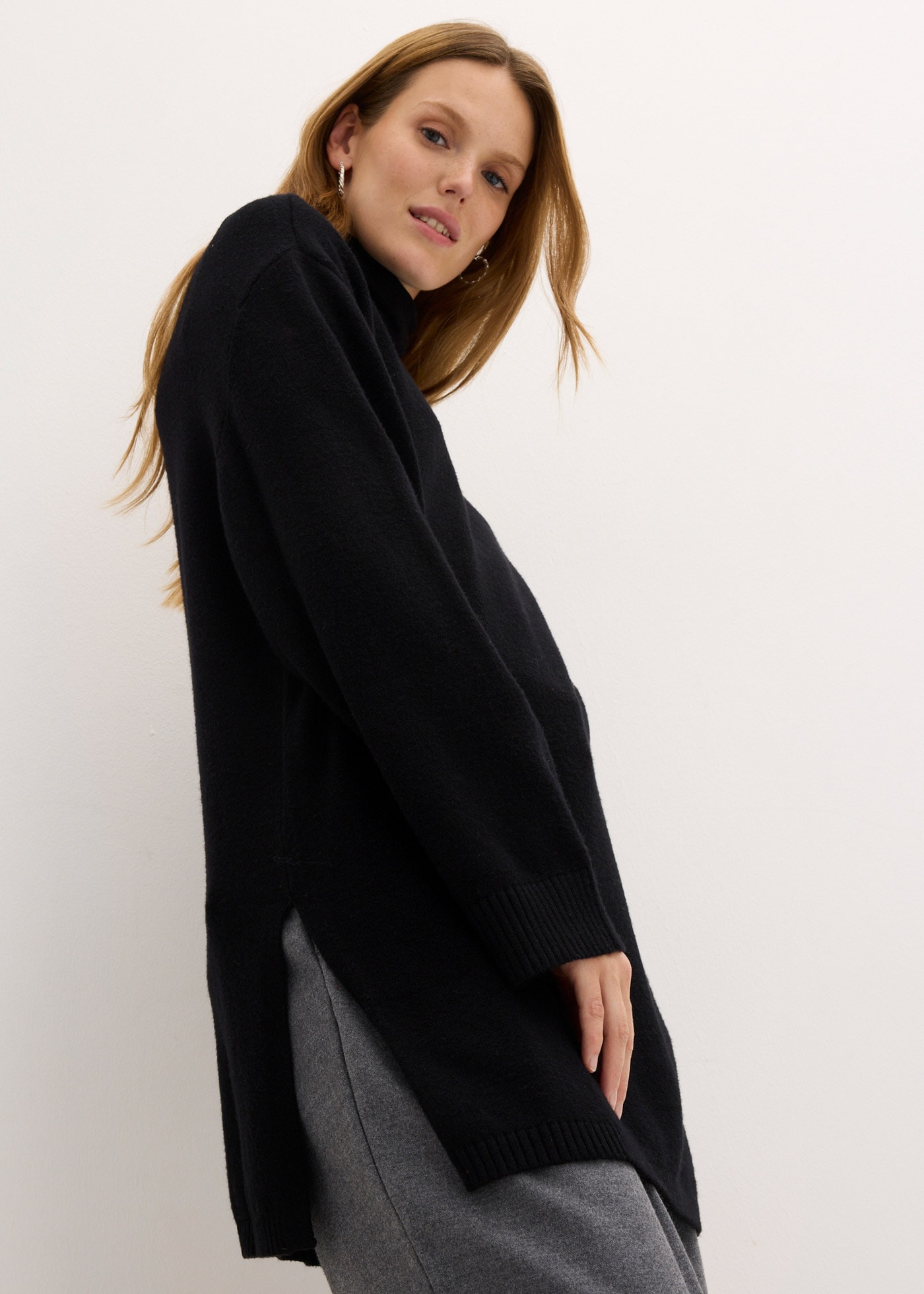 bonprix Strickpullover »Long-Feinstrickpullover mit Seitenschlitzen aus Viskose-Mix« aus Viskosemischung, Oversize Passform, Po-bedeckende Länge
