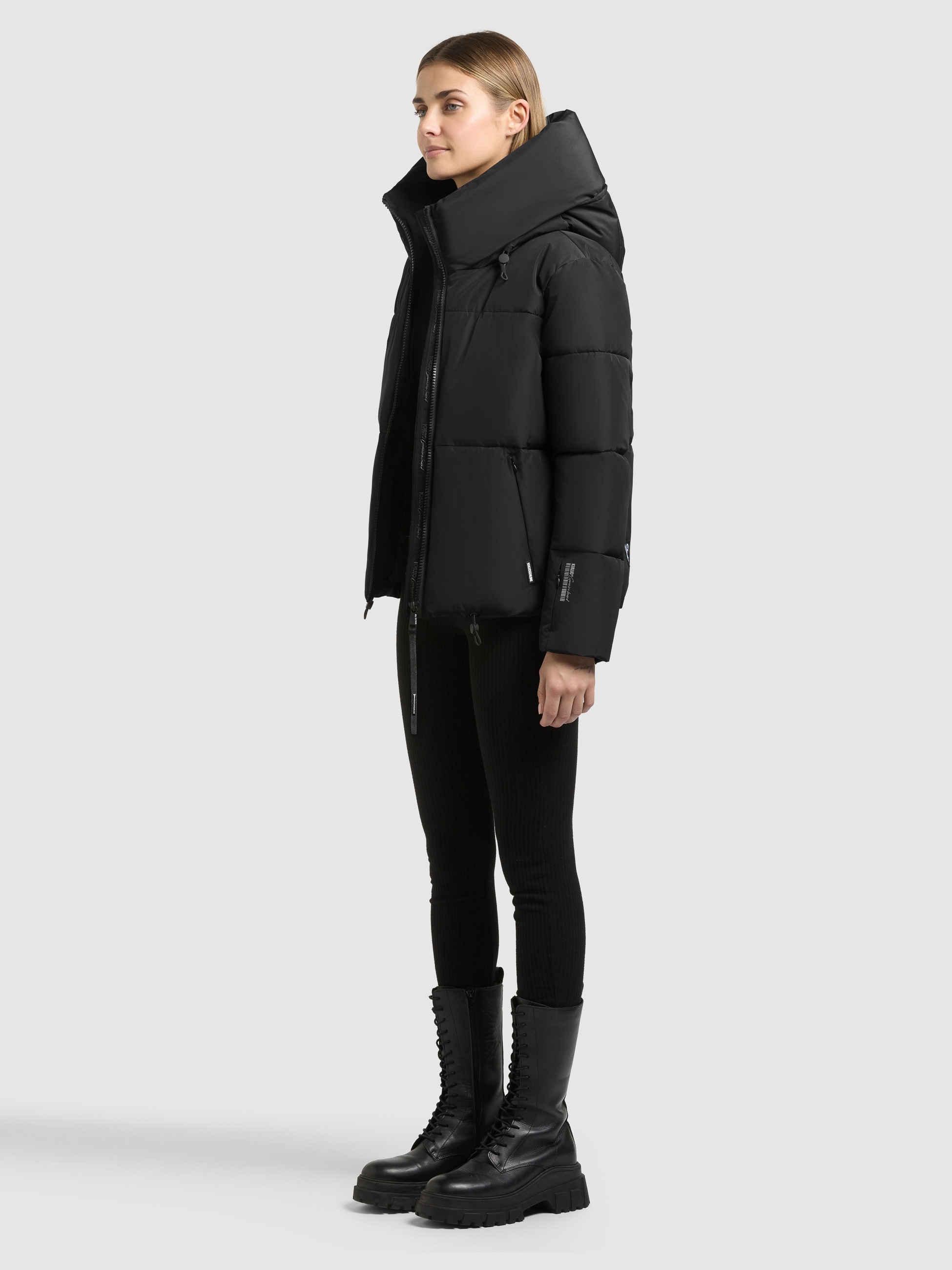 khujo Steppjacke »AUDREY2 MATT« mit Kapuze Reißverschlusstaschen mit Fleecefutter