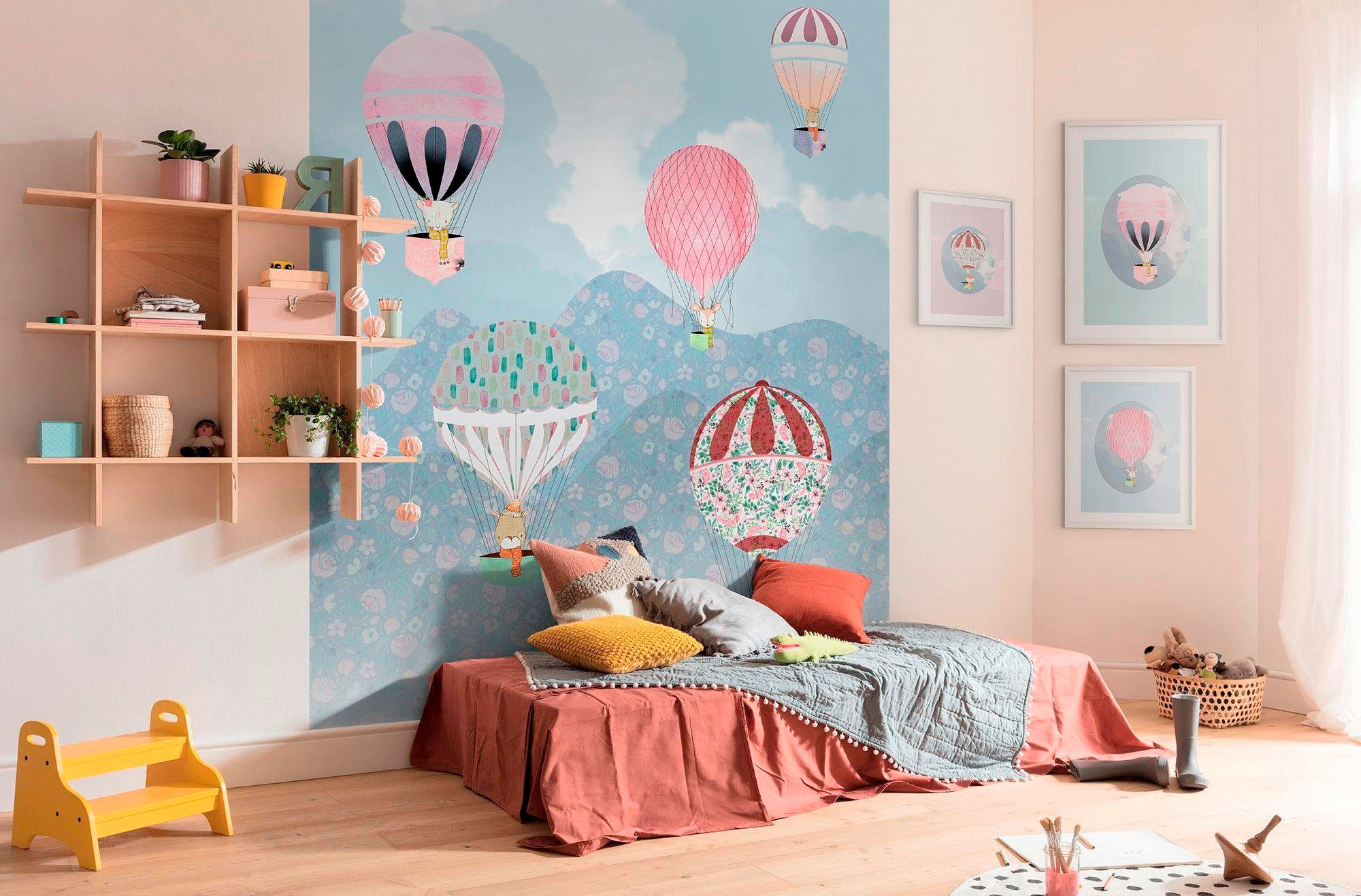 Komar Vliestapete »Happy Balloon«, (Breite x Höhe), Vliestapete, 100 cm Bahnbreite
