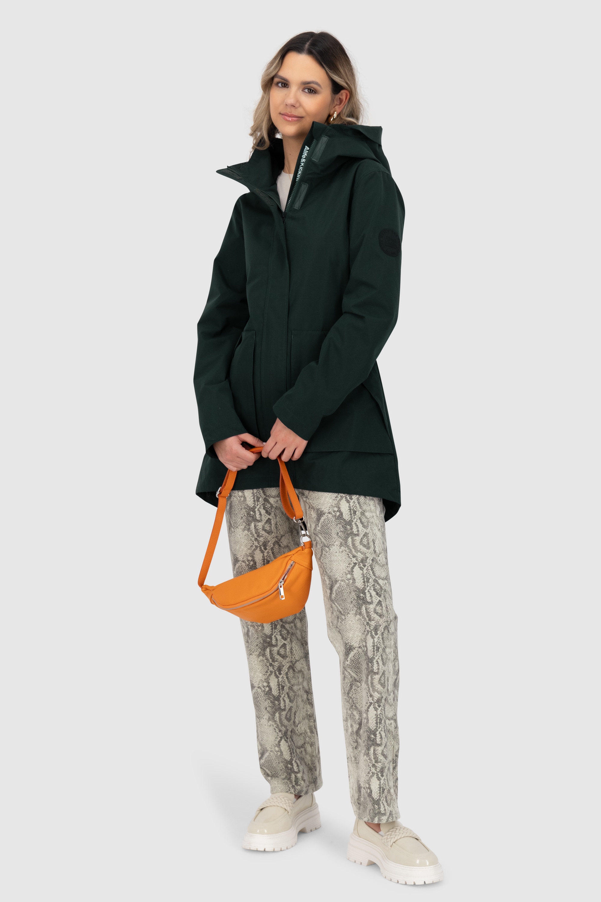 Alife & Kickin Outdoorjacke »ArlettaAKA« mit Kapuze mit Kapuze und in figurbetontem Fit