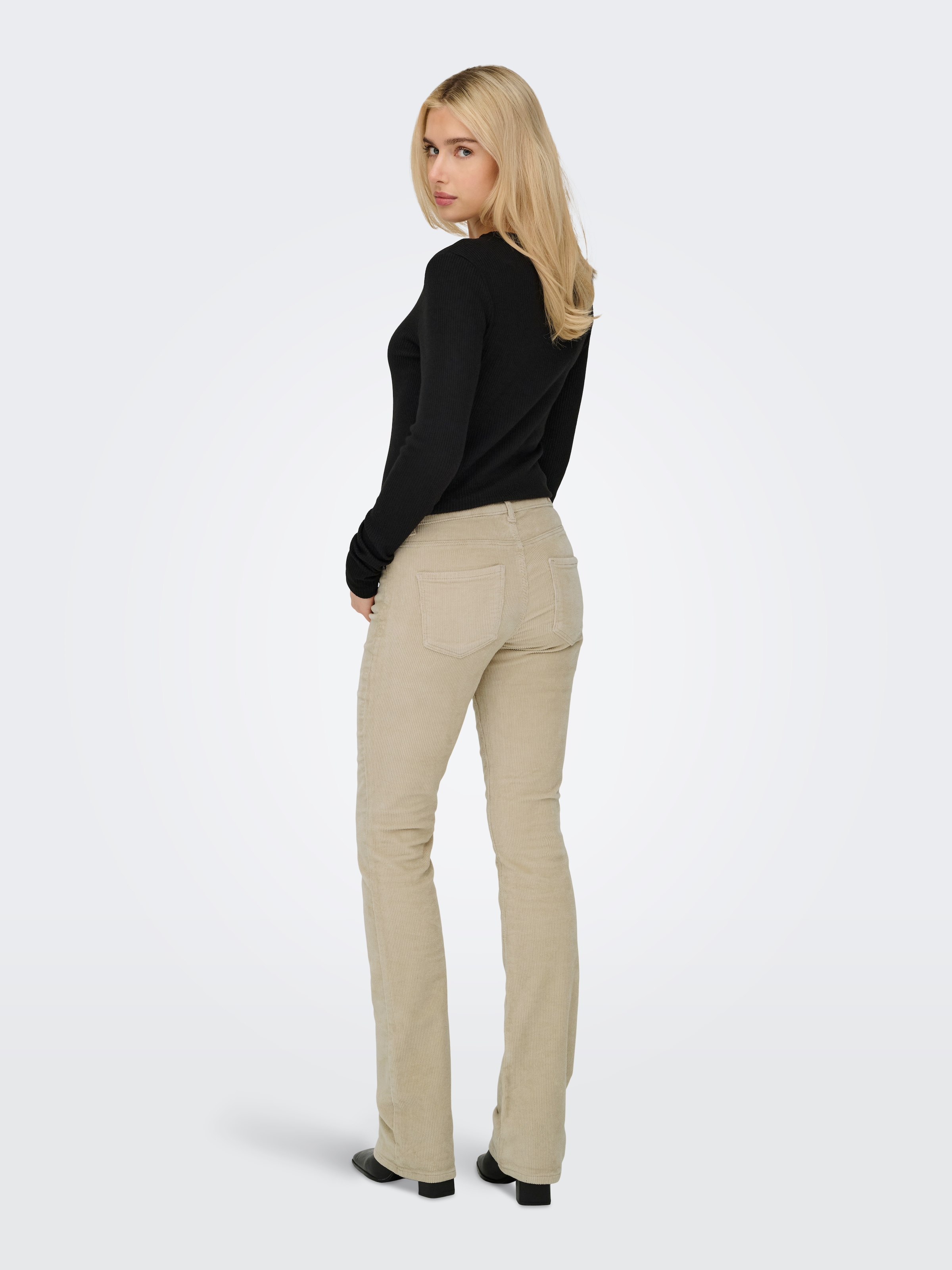 ONLY Cordhose »ONLMARY – Flared Cordhose mit Stretchkomfort«, slim fit, modisch, Cord, Baumwollmischung
