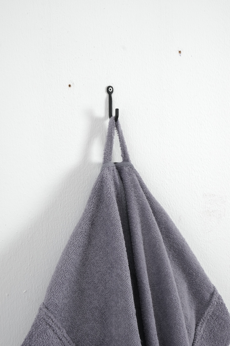 Bruno Banani Herrenbademantel »Clement, ideal für Sauna & Spa, Hotelbademantel, Morgenmantel«, (1 St.), 100% Baumwolle, einfarbig, glänzende Streifen-Bordüre, Taschen, S-4XL