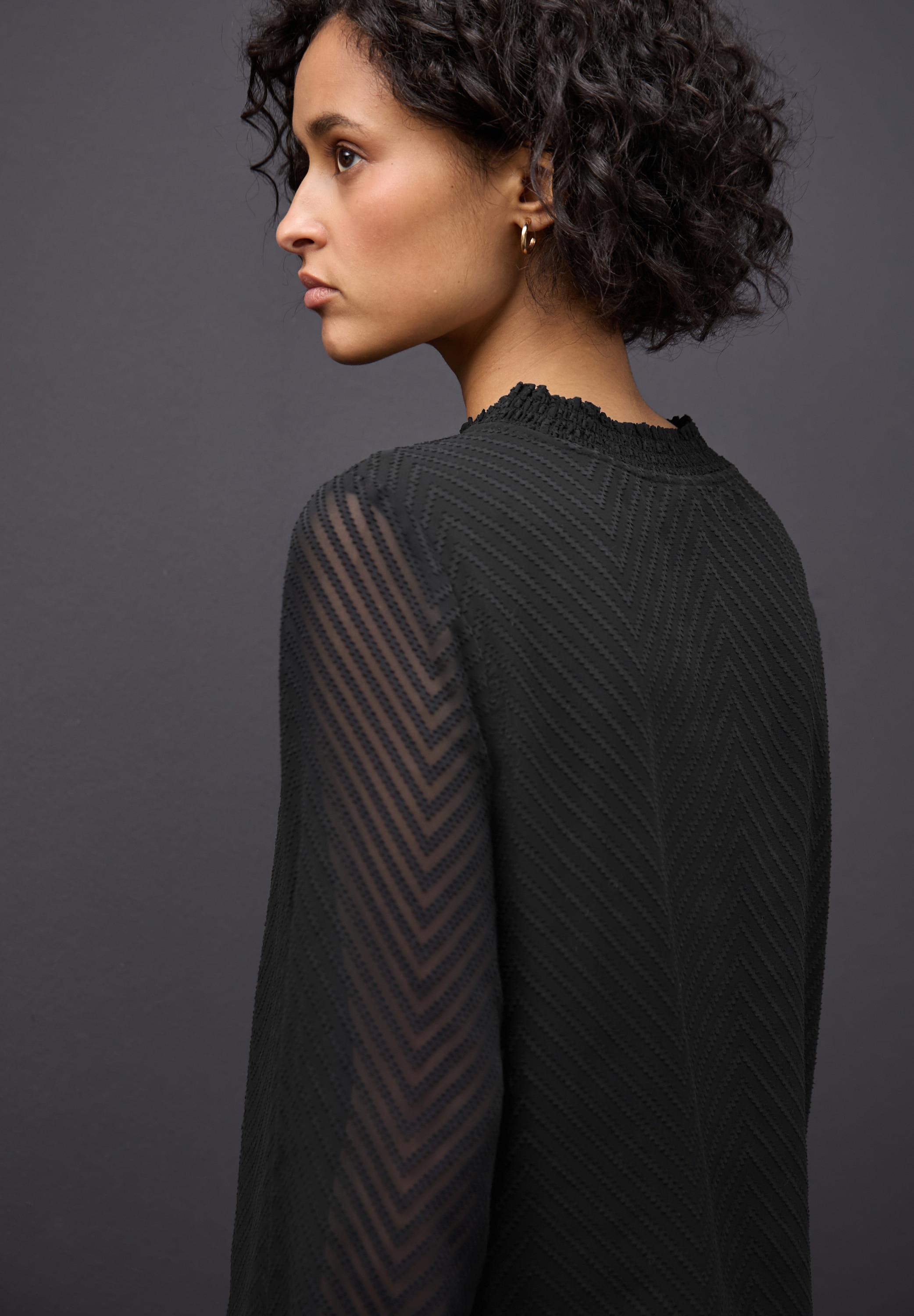 STREET ONE Chiffonbluse mit Smok-Detail