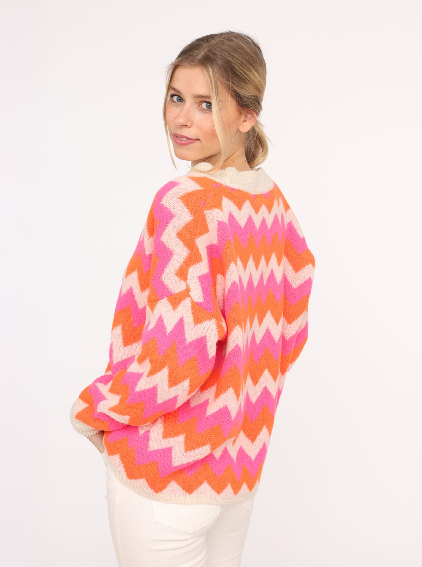 Zwillingsherz Cardigan »"Buntes ZickZack"«, mit figurumspielendem Schnitt