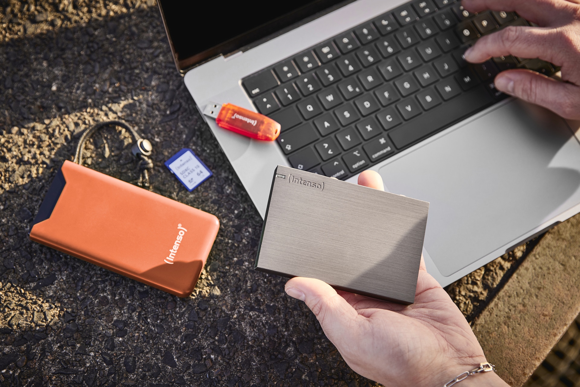 Intenso Powerbank »F10000, 20 W«