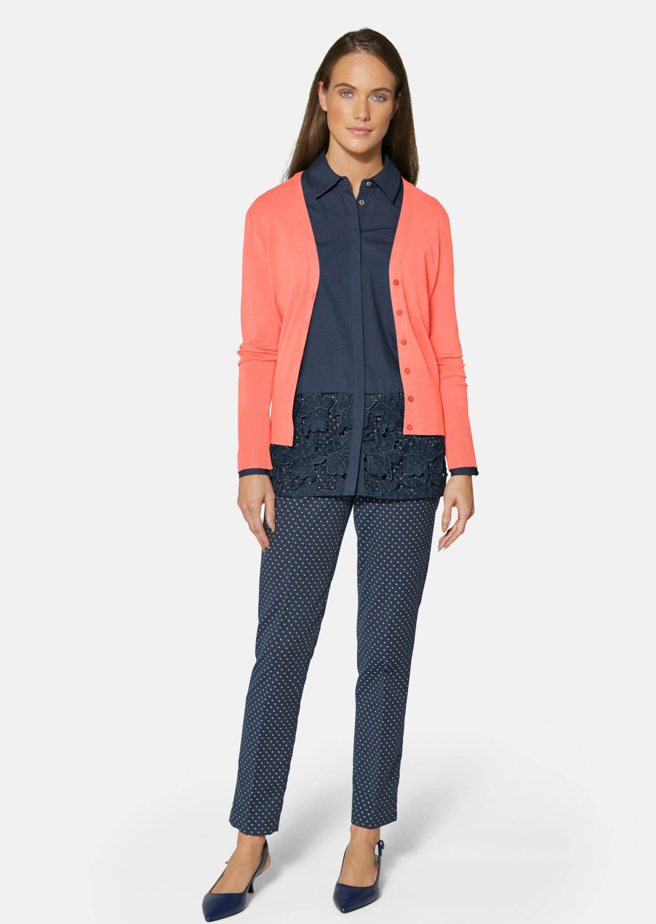 MADELEINE Strickjacke »Strickjacke Eleganter Viskose-Cardigan mit Knopfleiste« Hochwertige Blendenverarbeitung