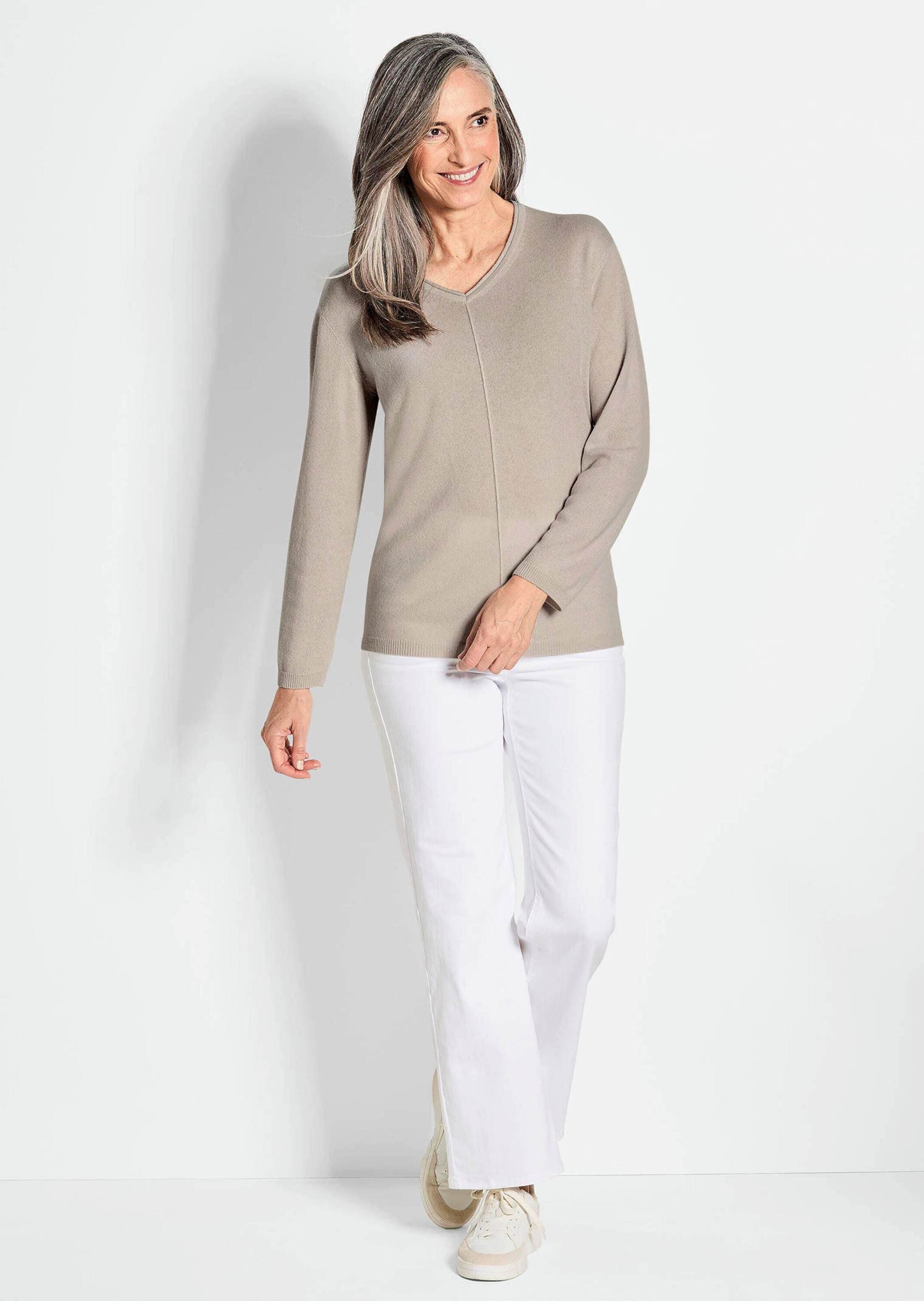 GOLDNER Strickpullover »Kurzgröße Basicpullover mit V-Ausschnitt« Aufwendig in Form gestrickt