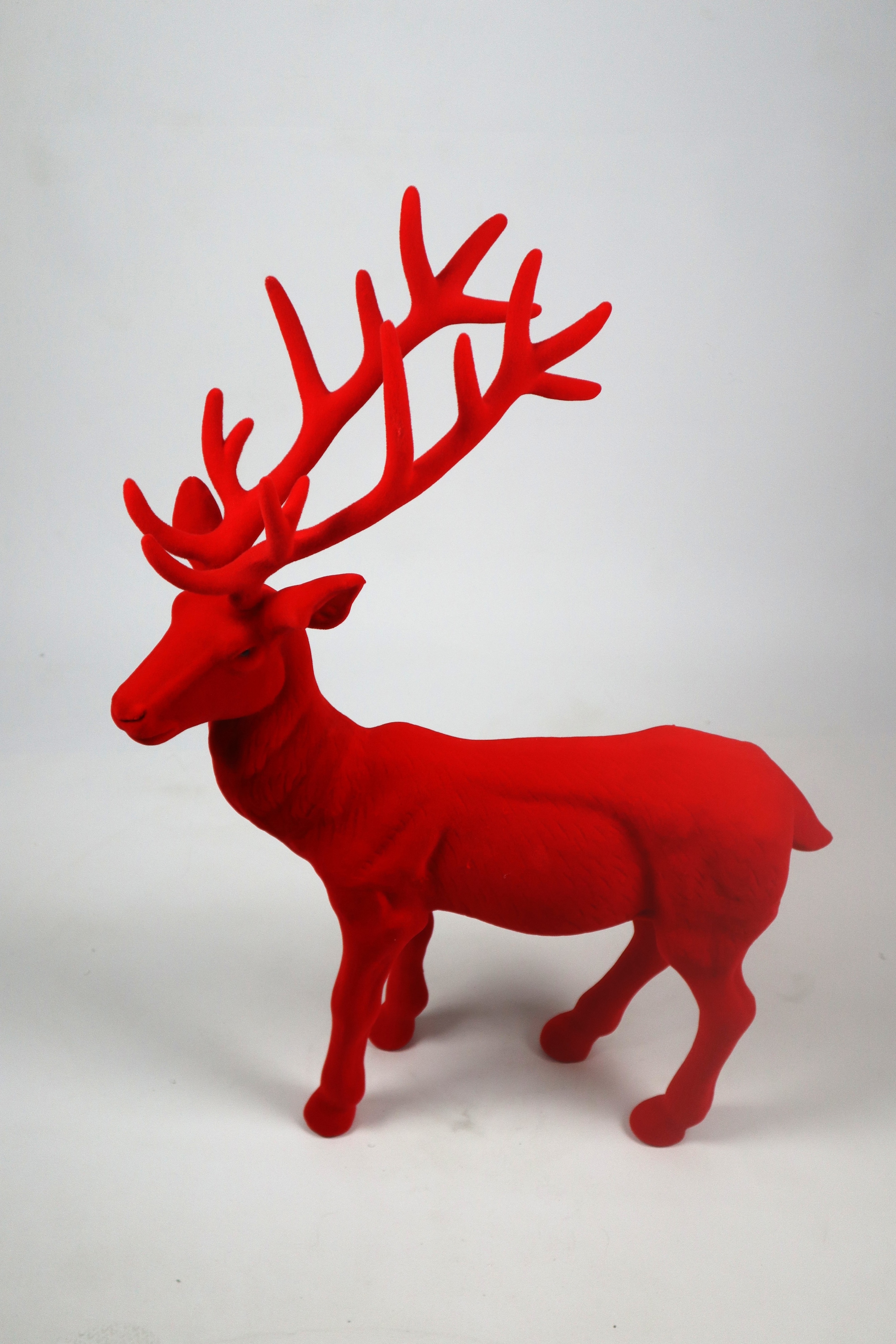 AM Design Weihnachtsfigur »Rentier stehend mit samtweichem Flock« aus Kunststoff, Höhe 76 cm, in verschiedenen Farben