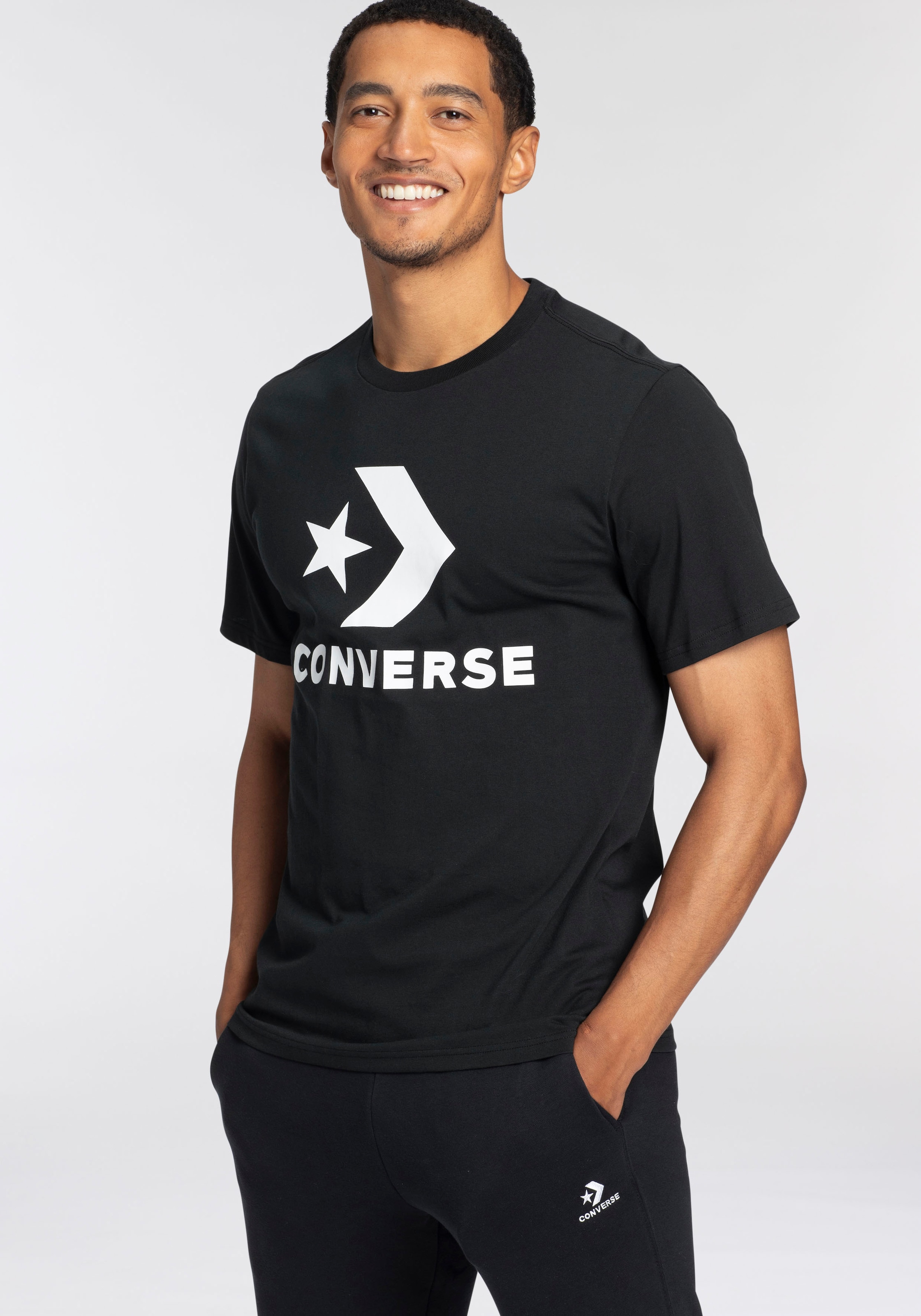 Converse T-Shirt »Unisex GO-TO STAR CHEVRON LOGO STANDARD-FIT«, Unisex