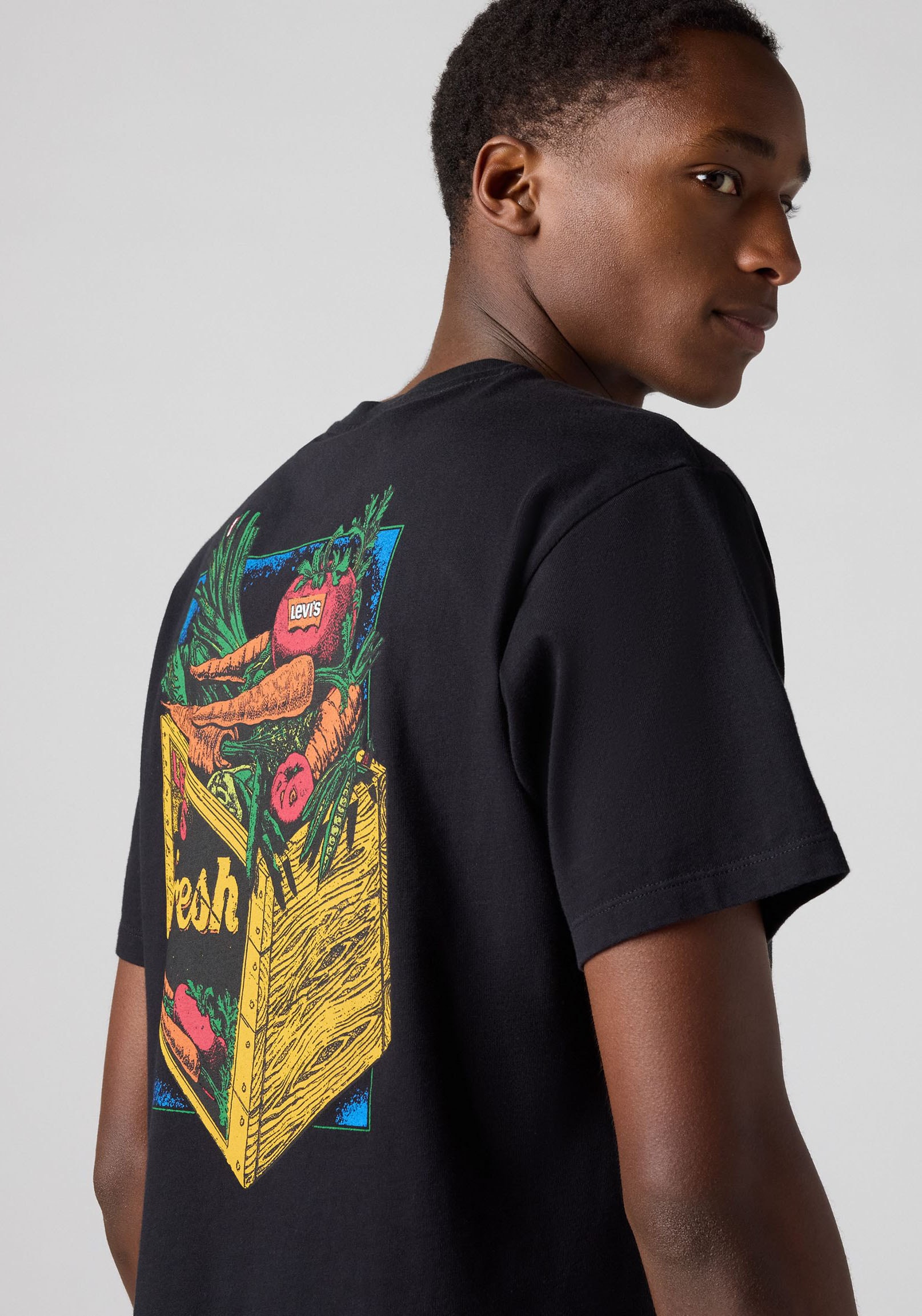 Levi's® T-Shirt »SEVINTAGE«, mit Logo-Aufnäher auf der Brust