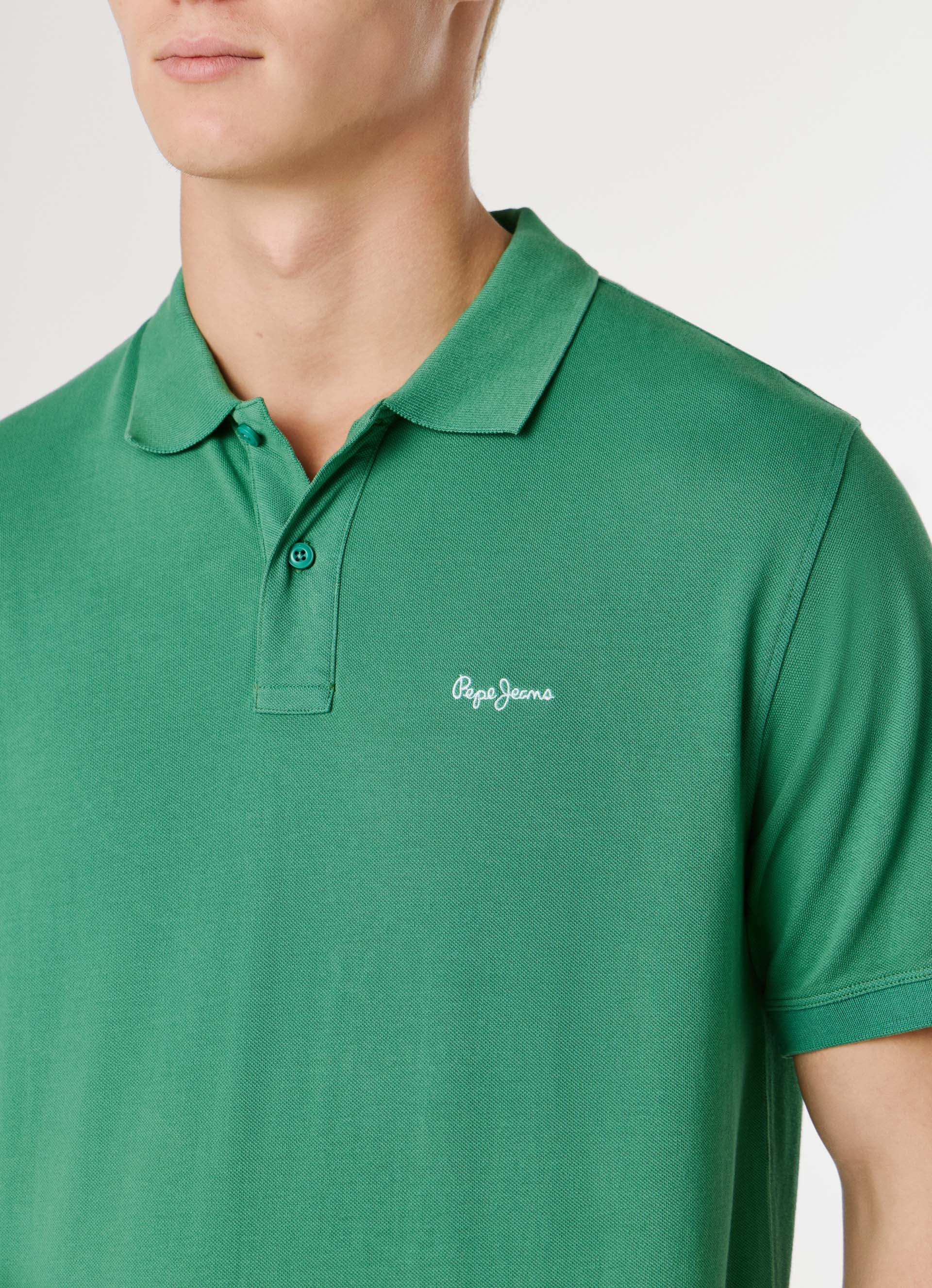 Pepe Jeans Poloshirt »OSCAR« aus Baumwoll-Piqué, mit Logostickerei